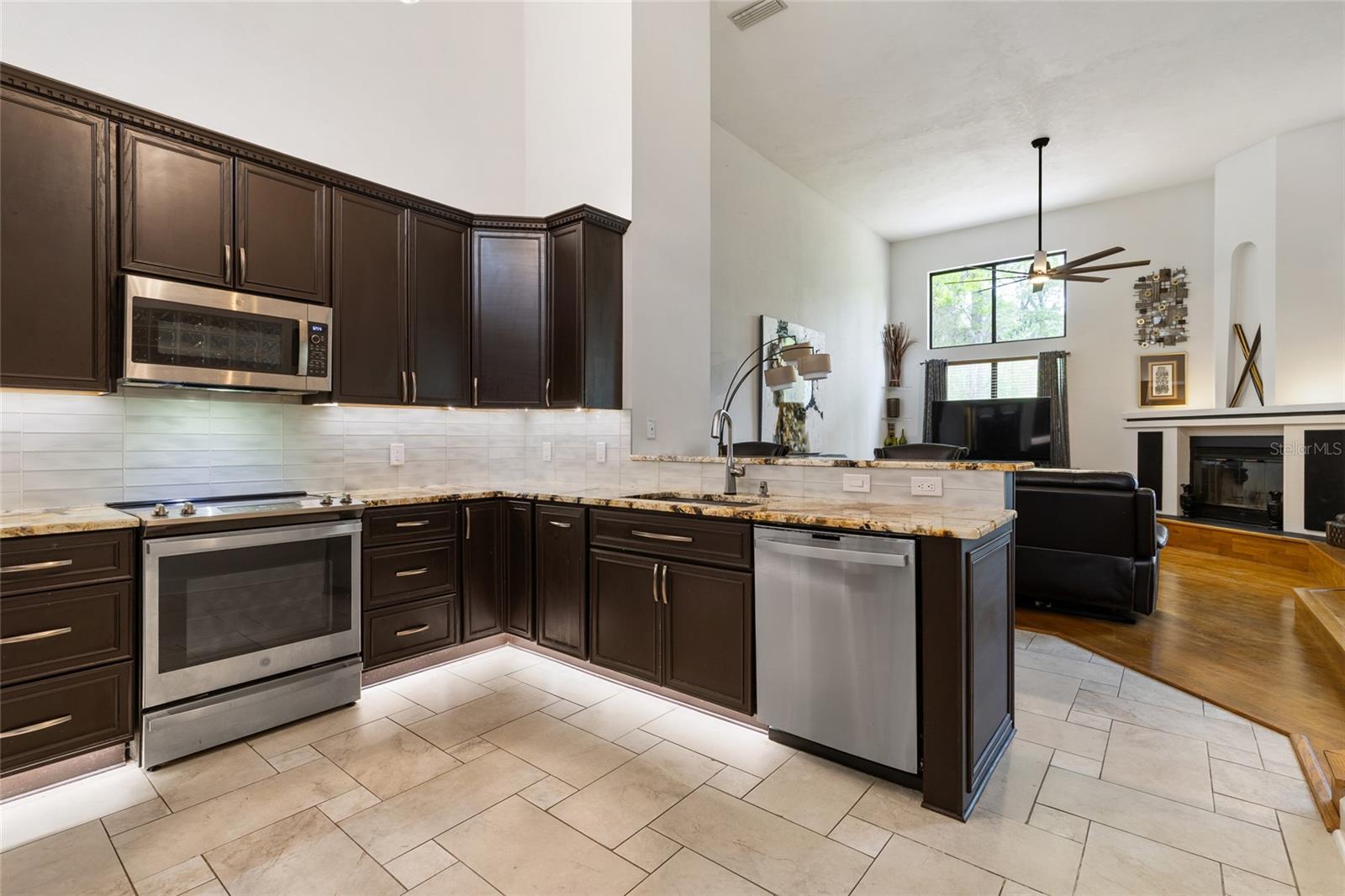 11112 PALMETTO BLVD, ALACHUA, FL, 32615