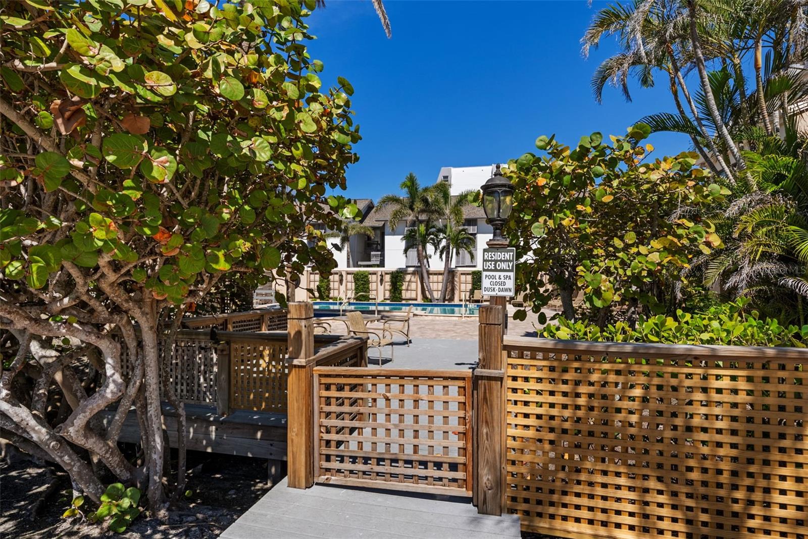 1163 COQUILLE ST #207, SARASOTA, FL, 34242