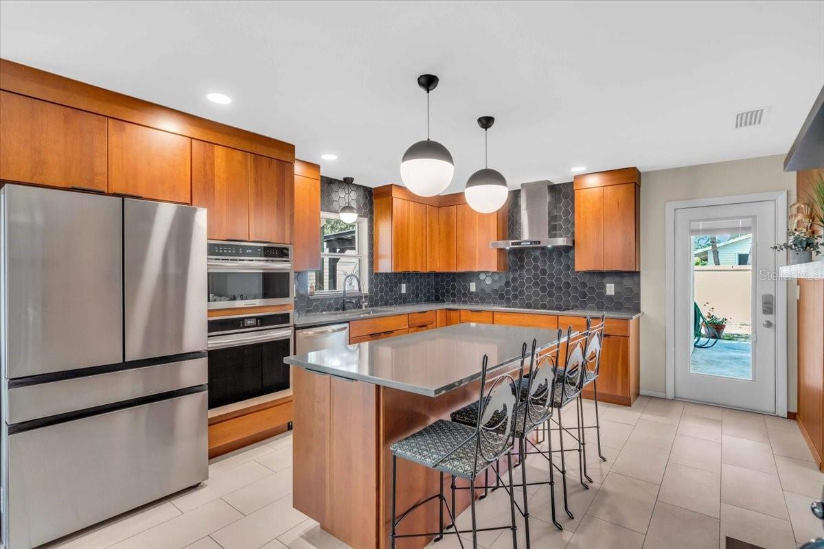 807 HARBOR AVE, ELLENTON, FL, 34222