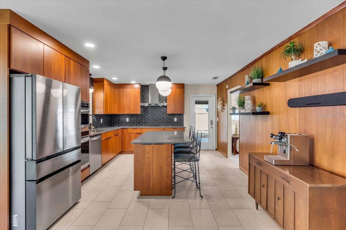 807 HARBOR AVE, ELLENTON, FL, 34222