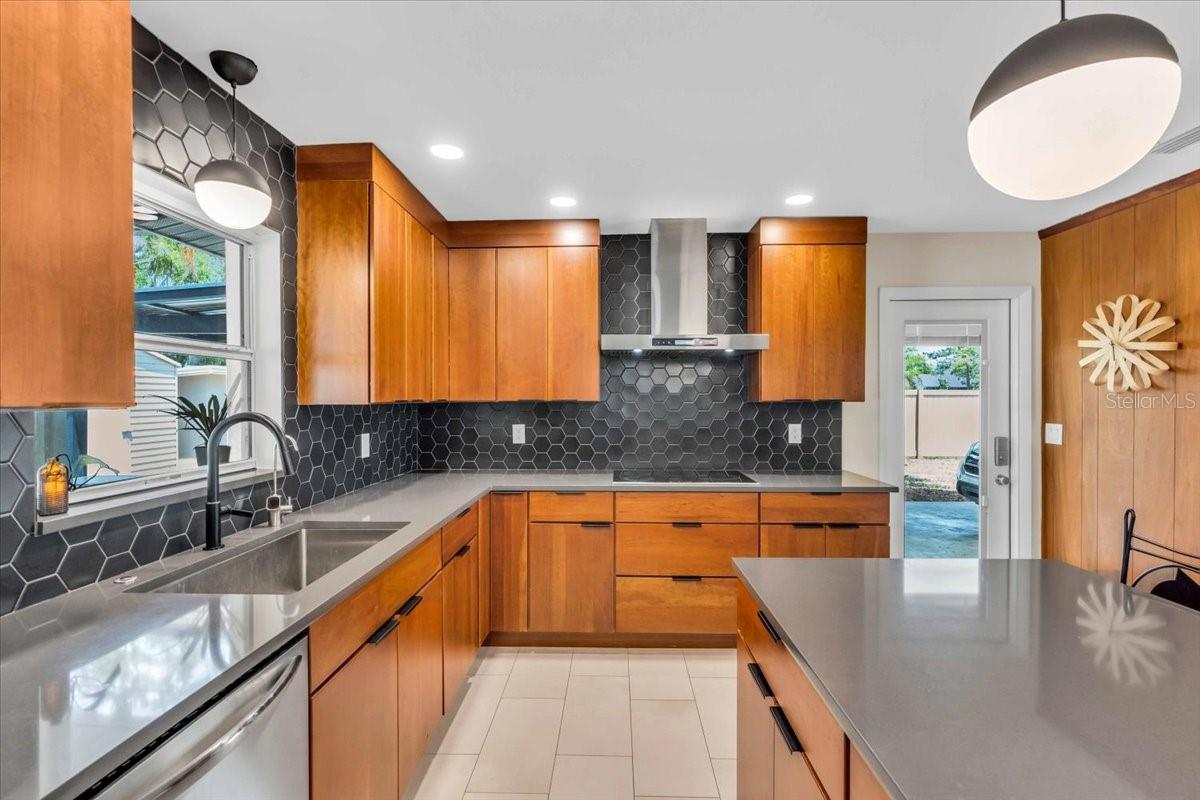 807 HARBOR AVE, ELLENTON, FL, 34222