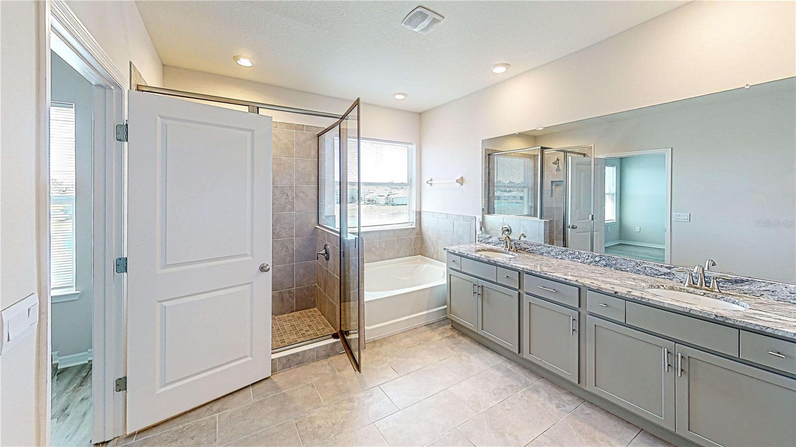 5269 GROVE MILL LOOP, BRADENTON, FL, 34211