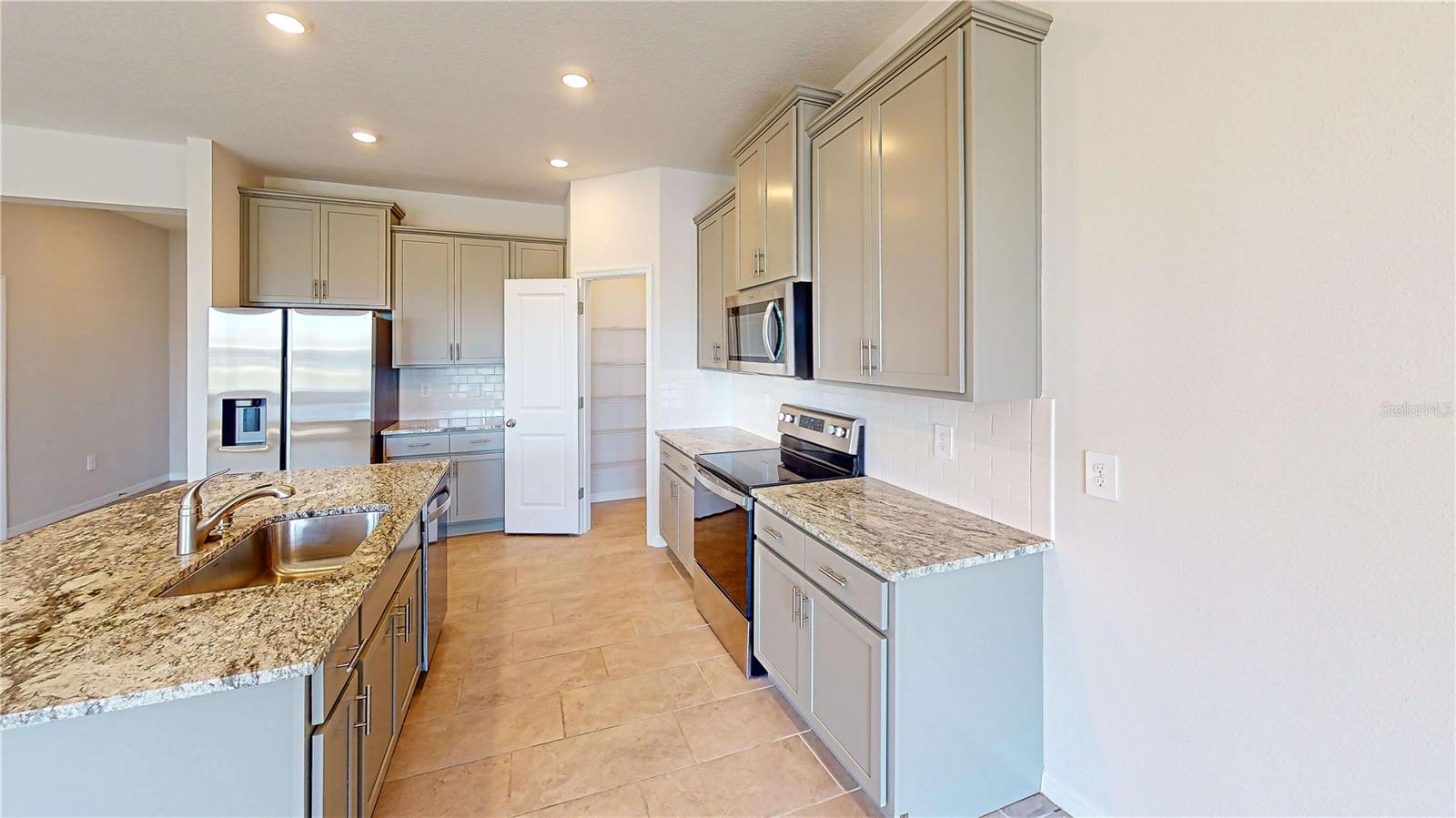 5269 GROVE MILL LOOP, BRADENTON, FL, 34211