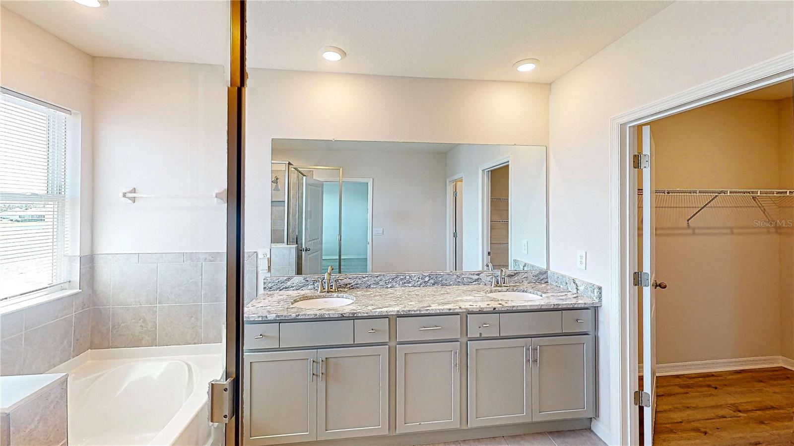 5269 GROVE MILL LOOP, BRADENTON, FL, 34211