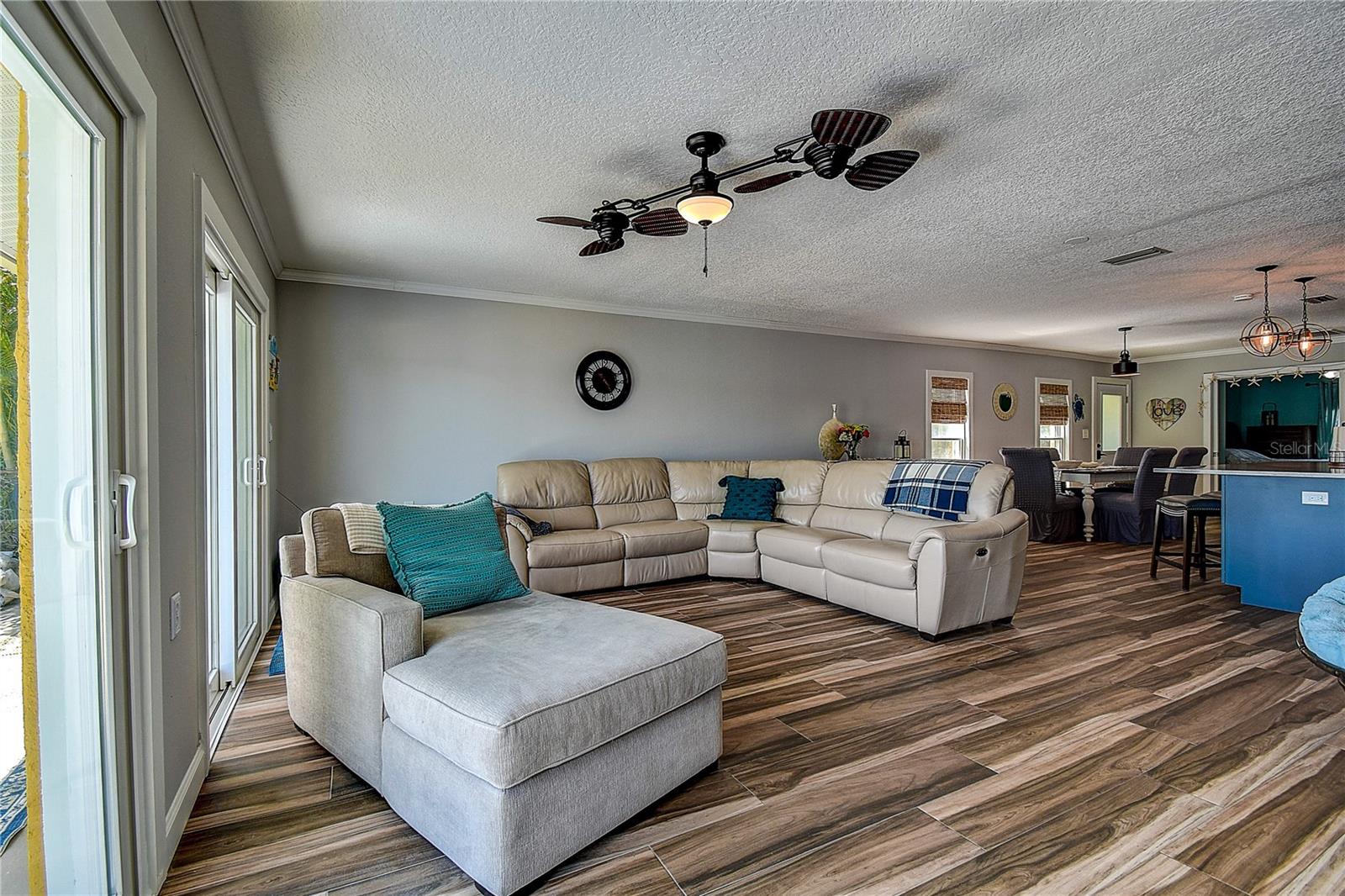 14043 E PARSLEY DR, MADEIRA BEACH, FL, 33708