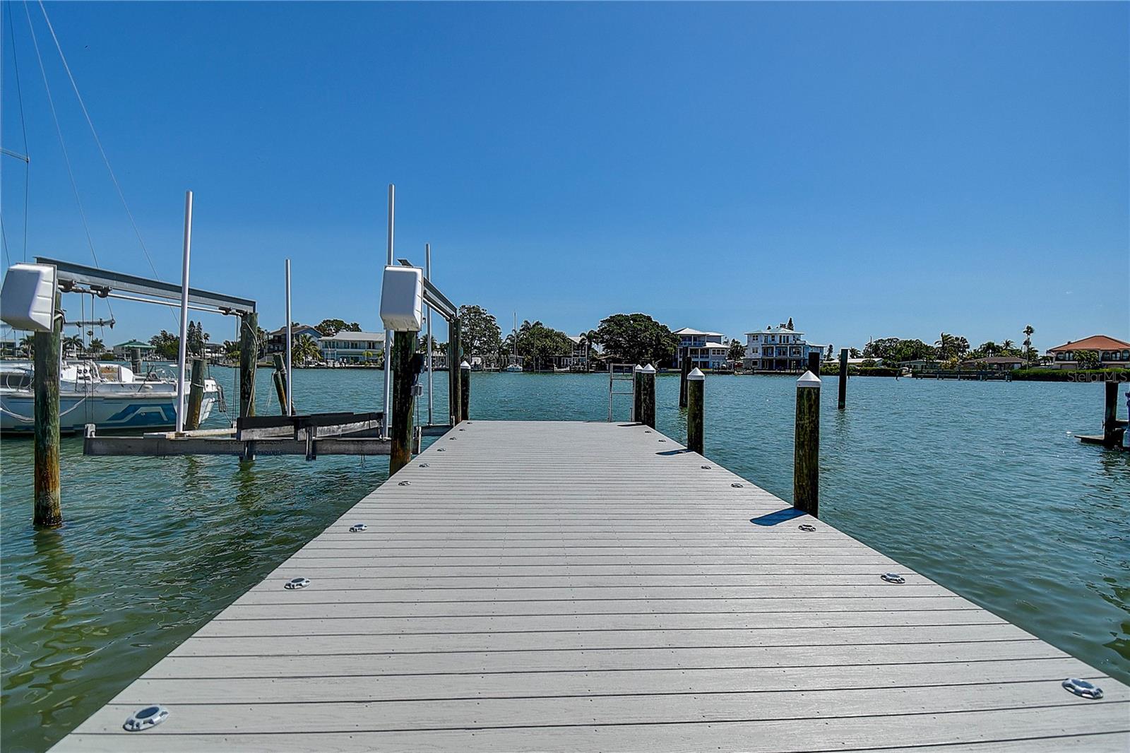 14043 E PARSLEY DR, MADEIRA BEACH, FL, 33708