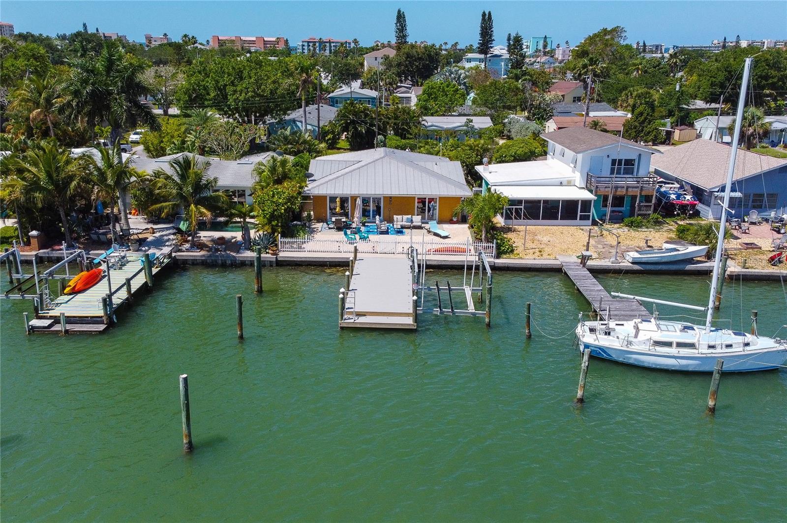 14043 E PARSLEY DR, MADEIRA BEACH, FL, 33708