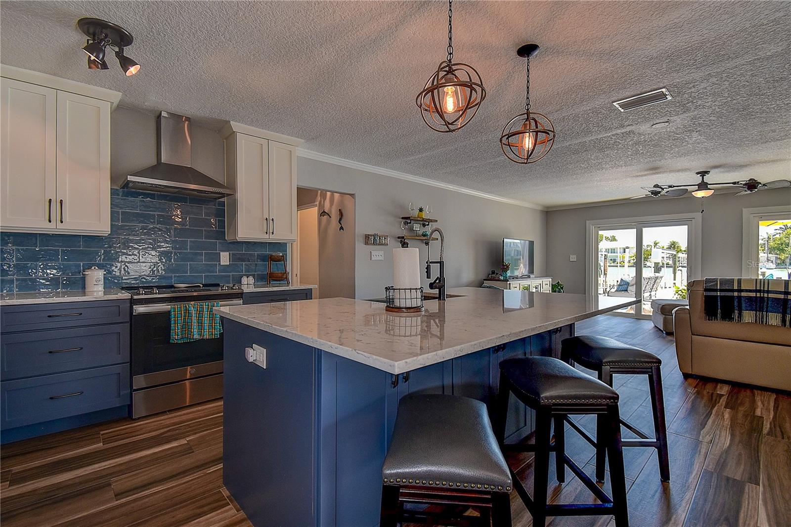 14043 E PARSLEY DR, MADEIRA BEACH, FL, 33708