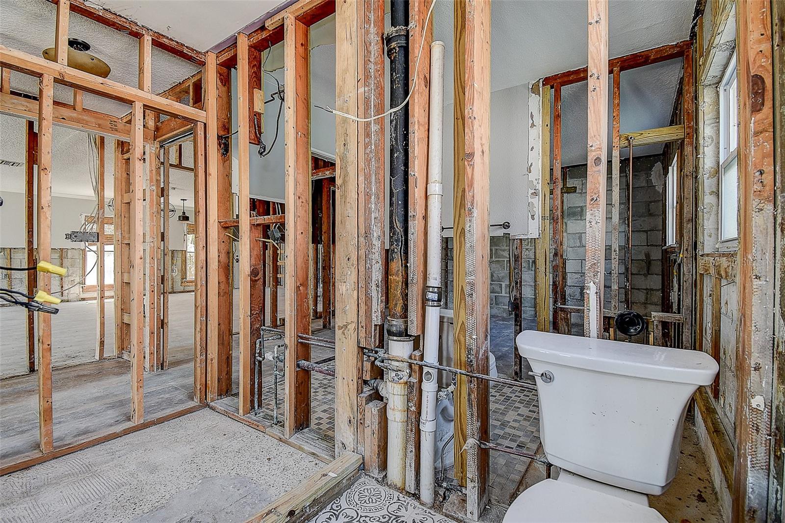 14043 E PARSLEY DR, MADEIRA BEACH, FL, 33708