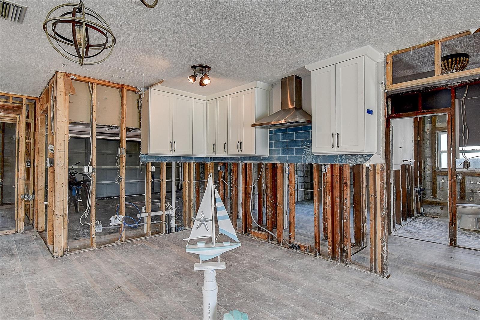14043 E PARSLEY DR, MADEIRA BEACH, FL, 33708