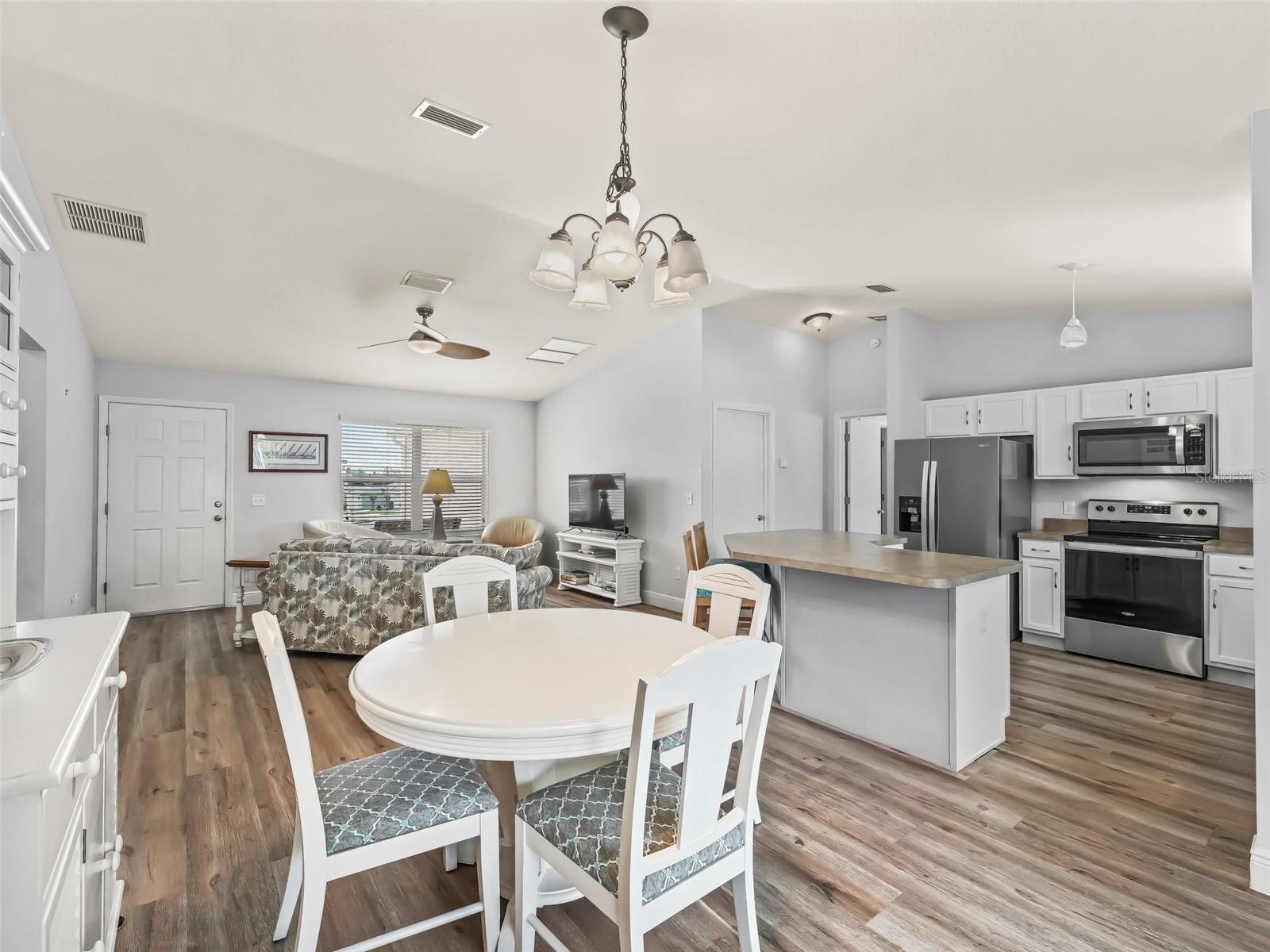 2111 HARSTON TRL, THE VILLAGES, FL, 32162