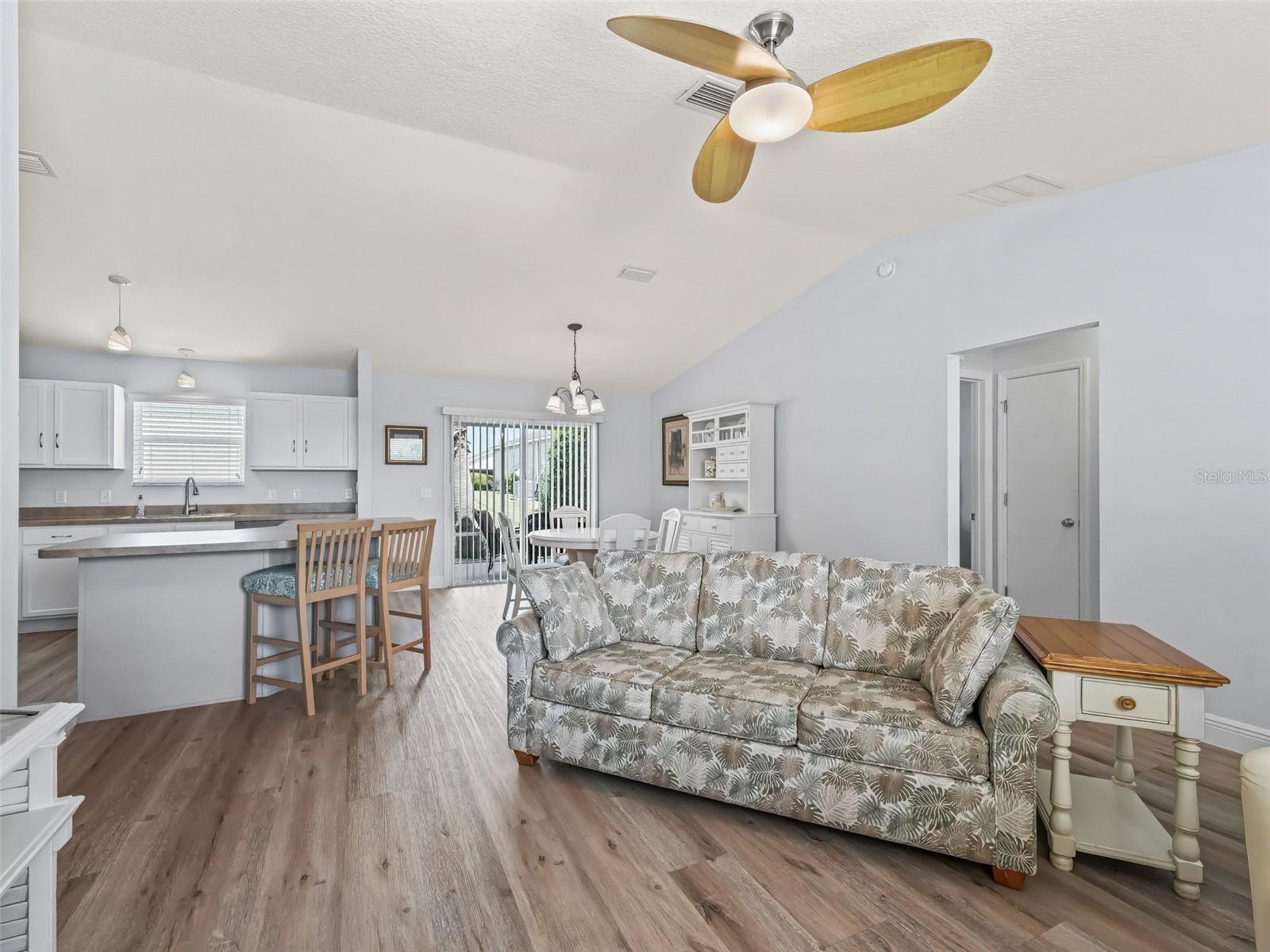 2111 HARSTON TRL, THE VILLAGES, FL, 32162