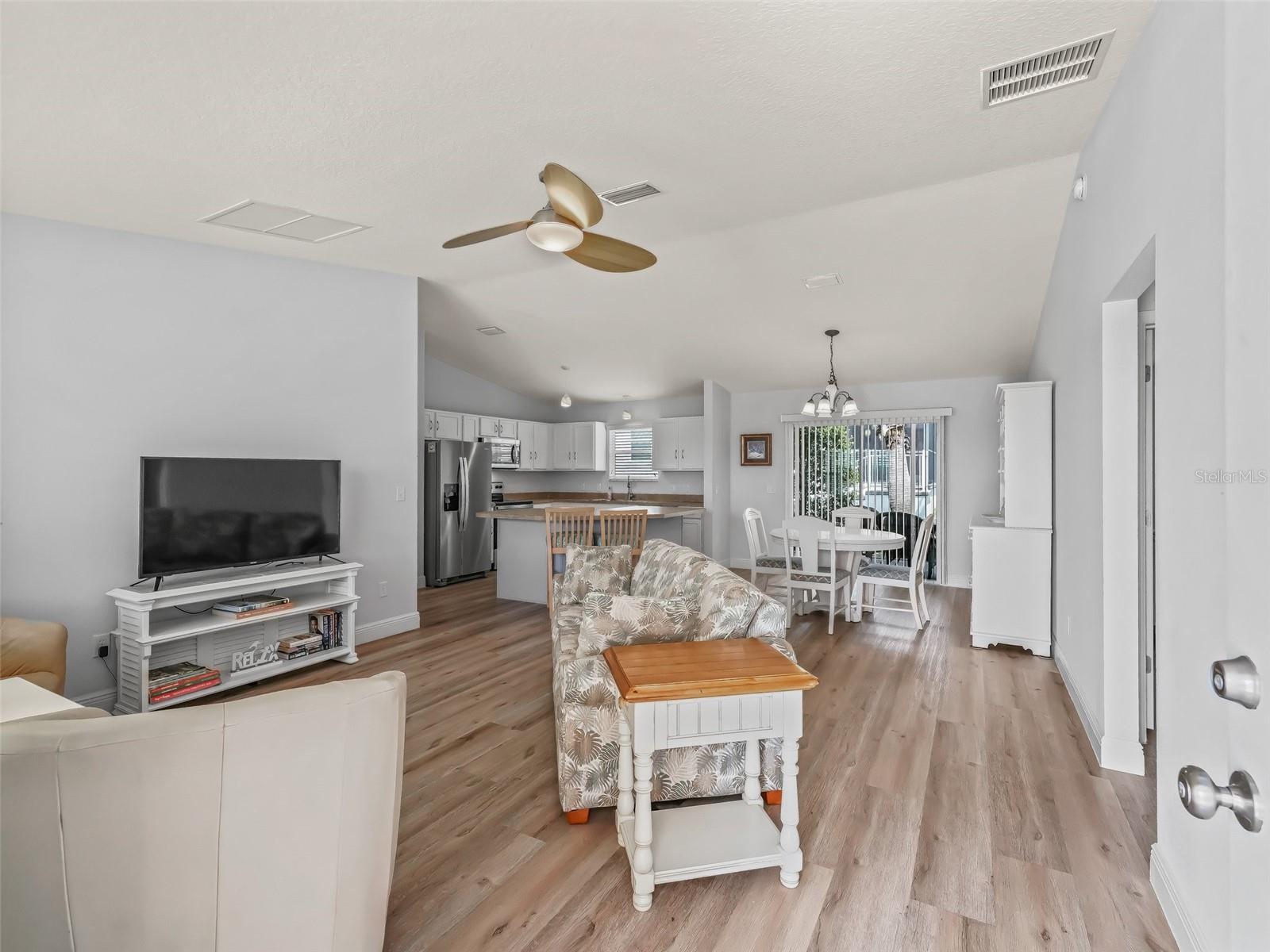 2111 HARSTON TRL, THE VILLAGES, FL, 32162