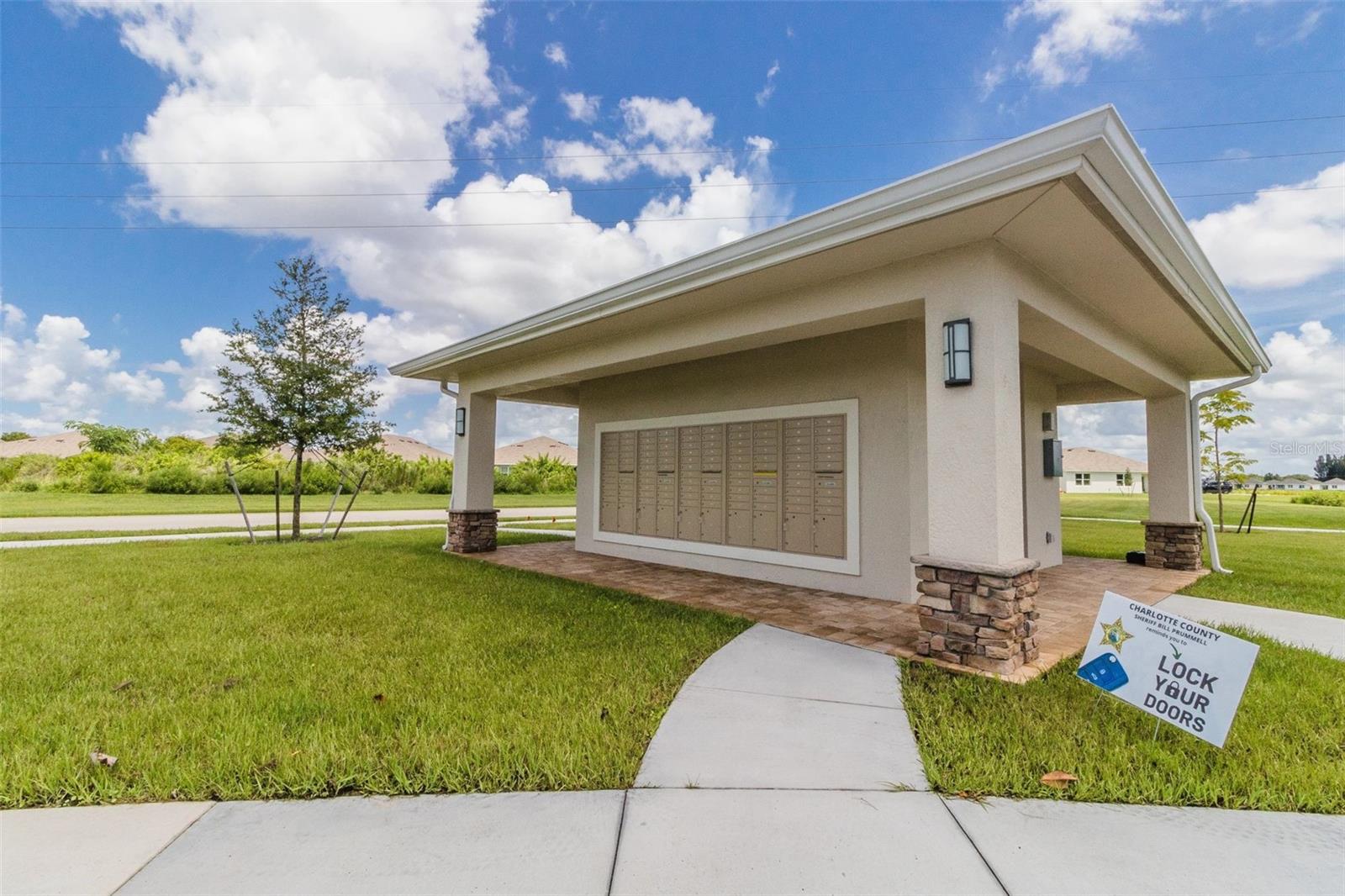 25340 E LENOX CIR, PUNTA GORDA, FL, 33950