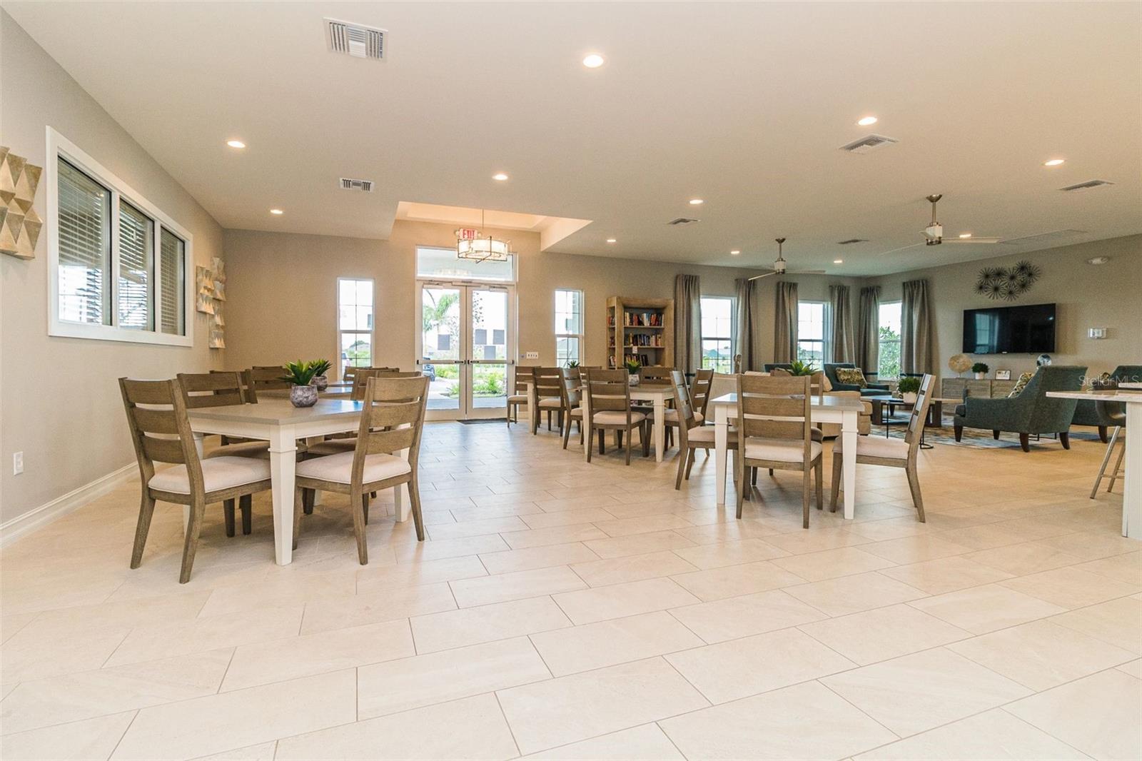 25340 E LENOX CIR, PUNTA GORDA, FL, 33950