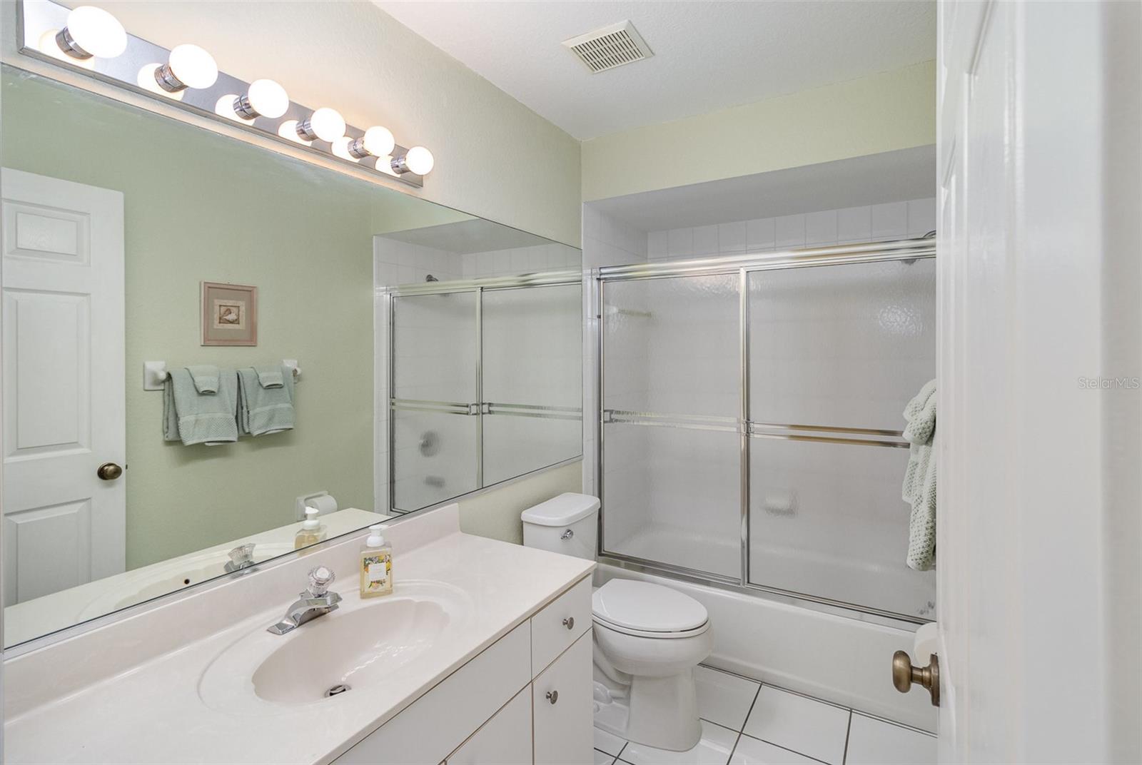 1041 CAPRI ISLES BLVD #232, VENICE, FL, 34292