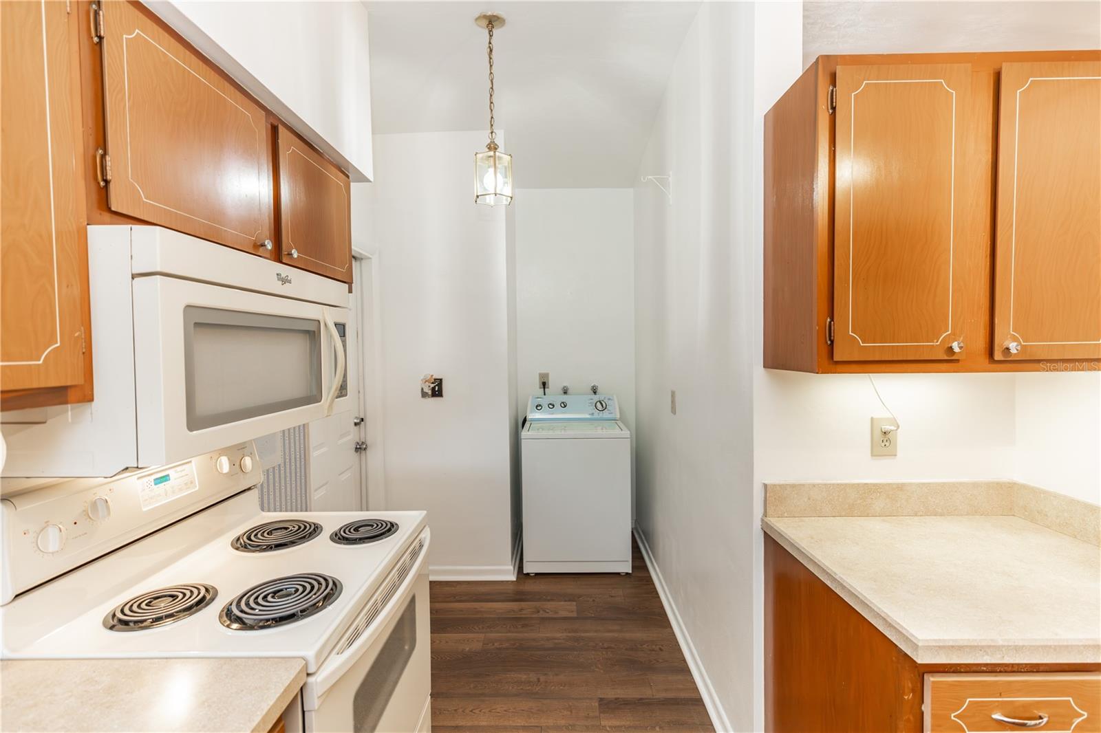 574 E NORMANDY BLVD, DELTONA, FL, 32725