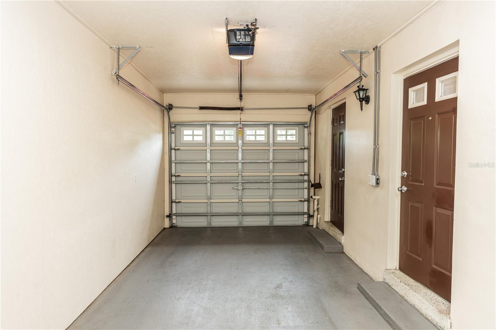 574 E NORMANDY BLVD, DELTONA, FL, 32725