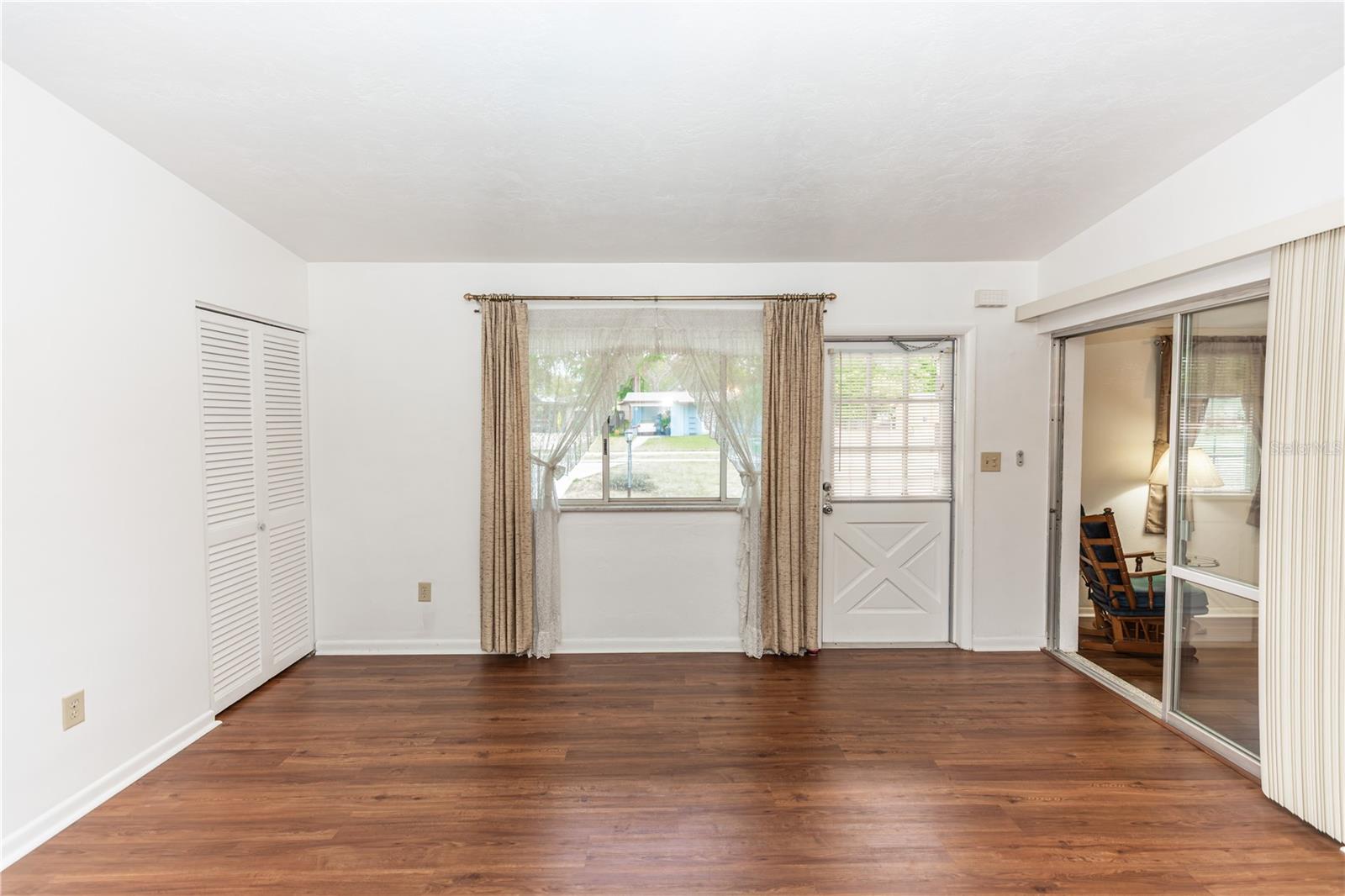 574 E NORMANDY BLVD, DELTONA, FL, 32725