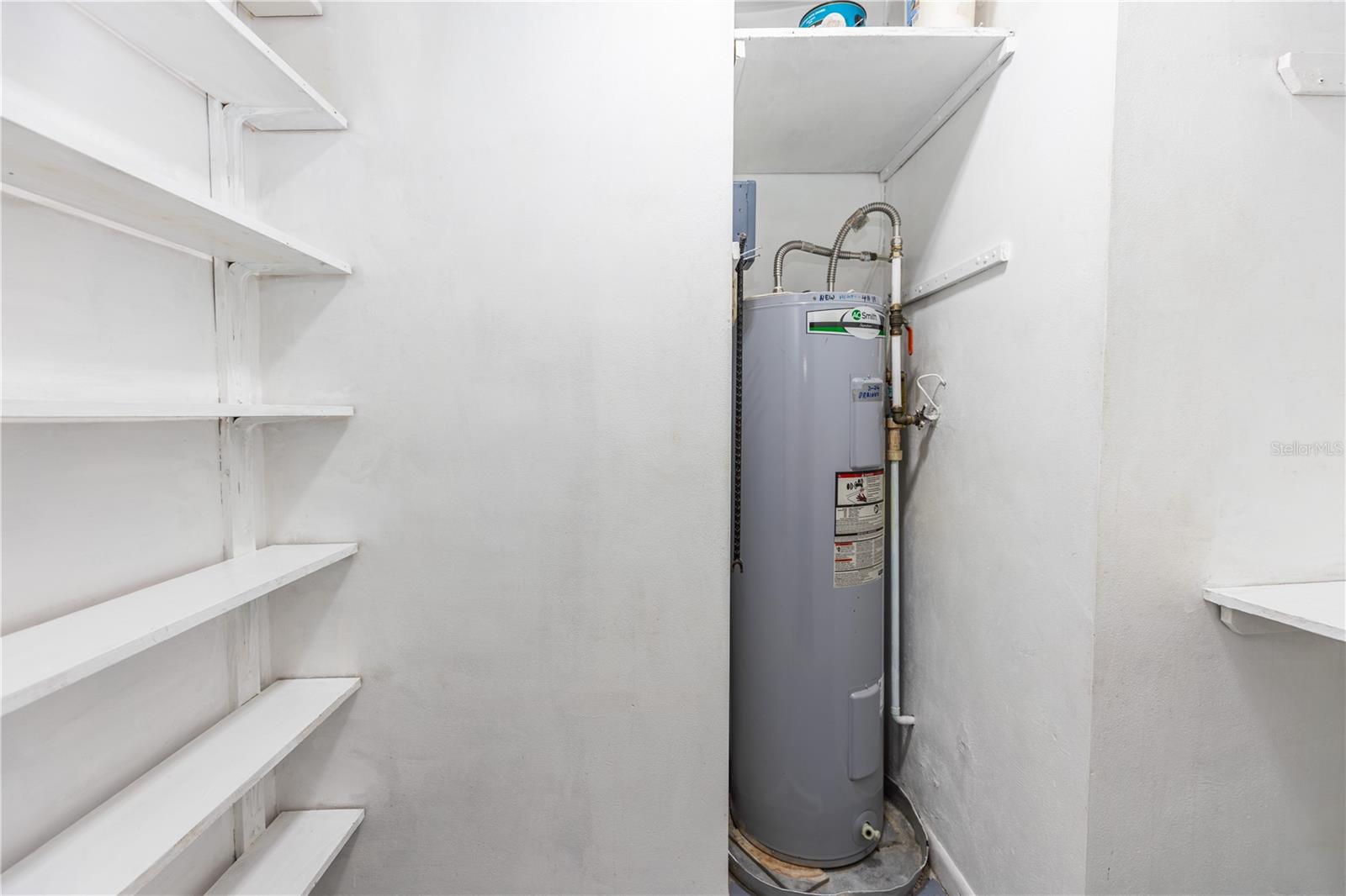 574 E NORMANDY BLVD, DELTONA, FL, 32725