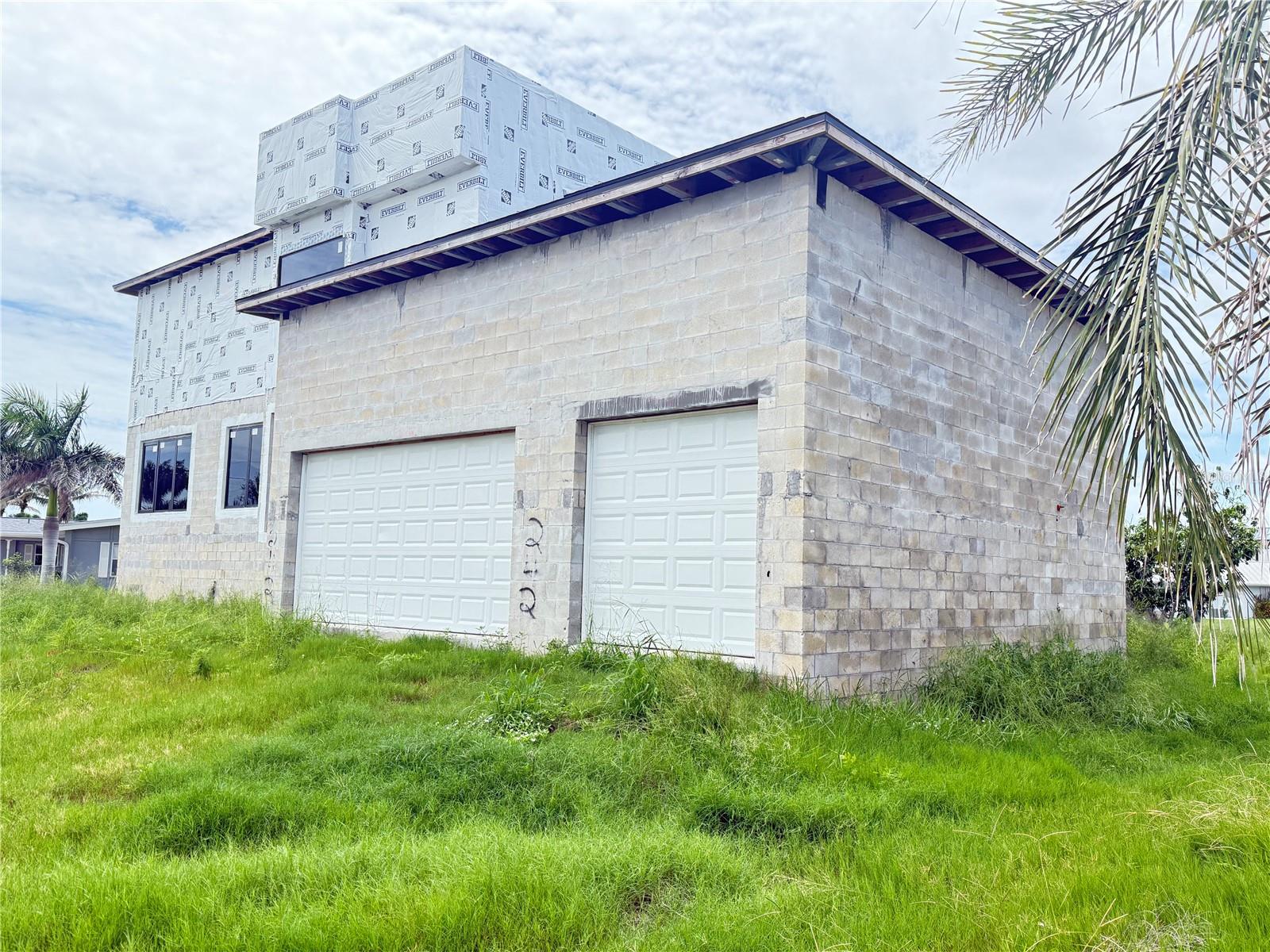 242 BANGSBERG RD SE, PORT CHARLOTTE, FL, 33952