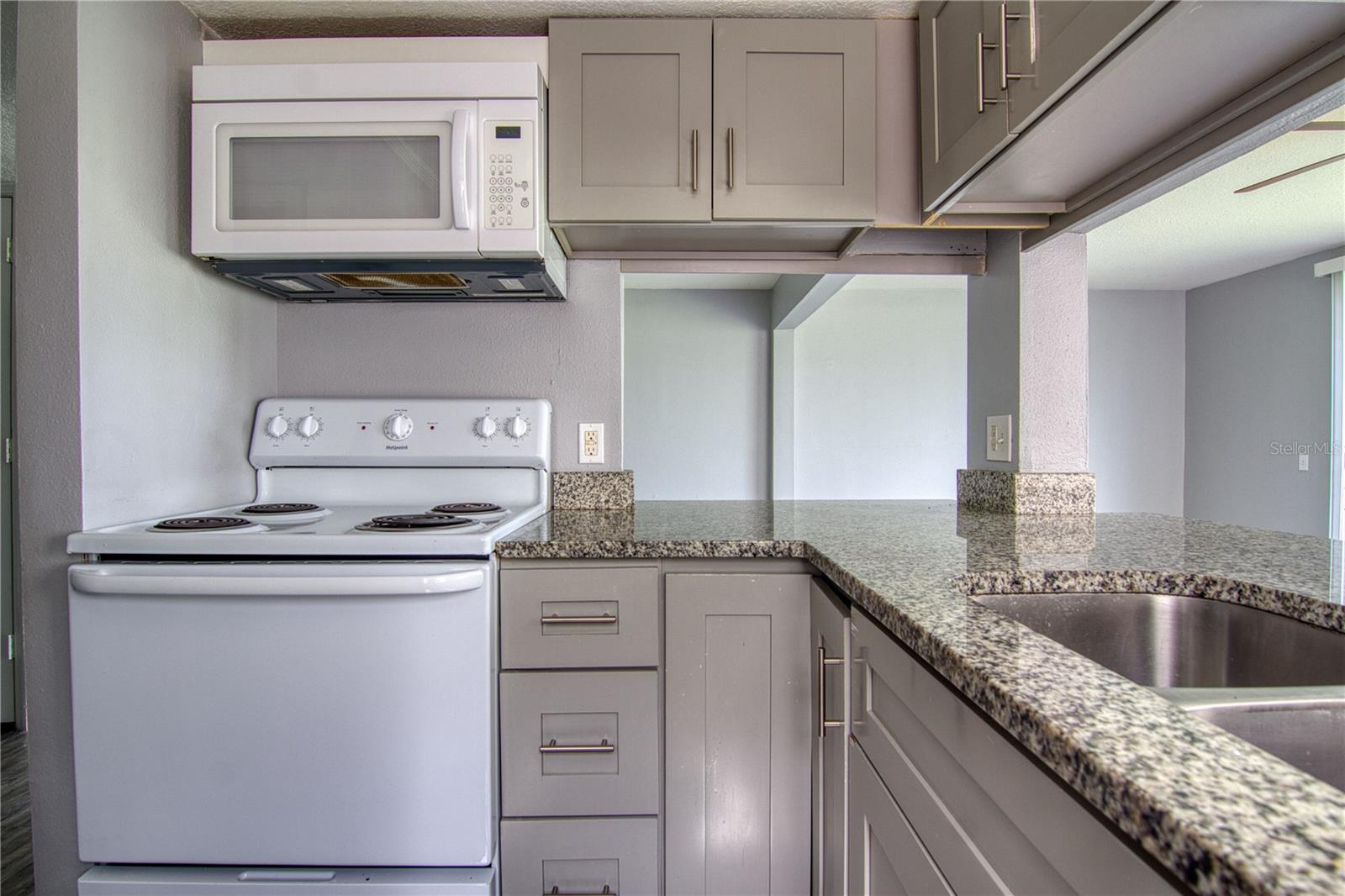 932 ORCHID DR, DAVENPORT, FL, 33897