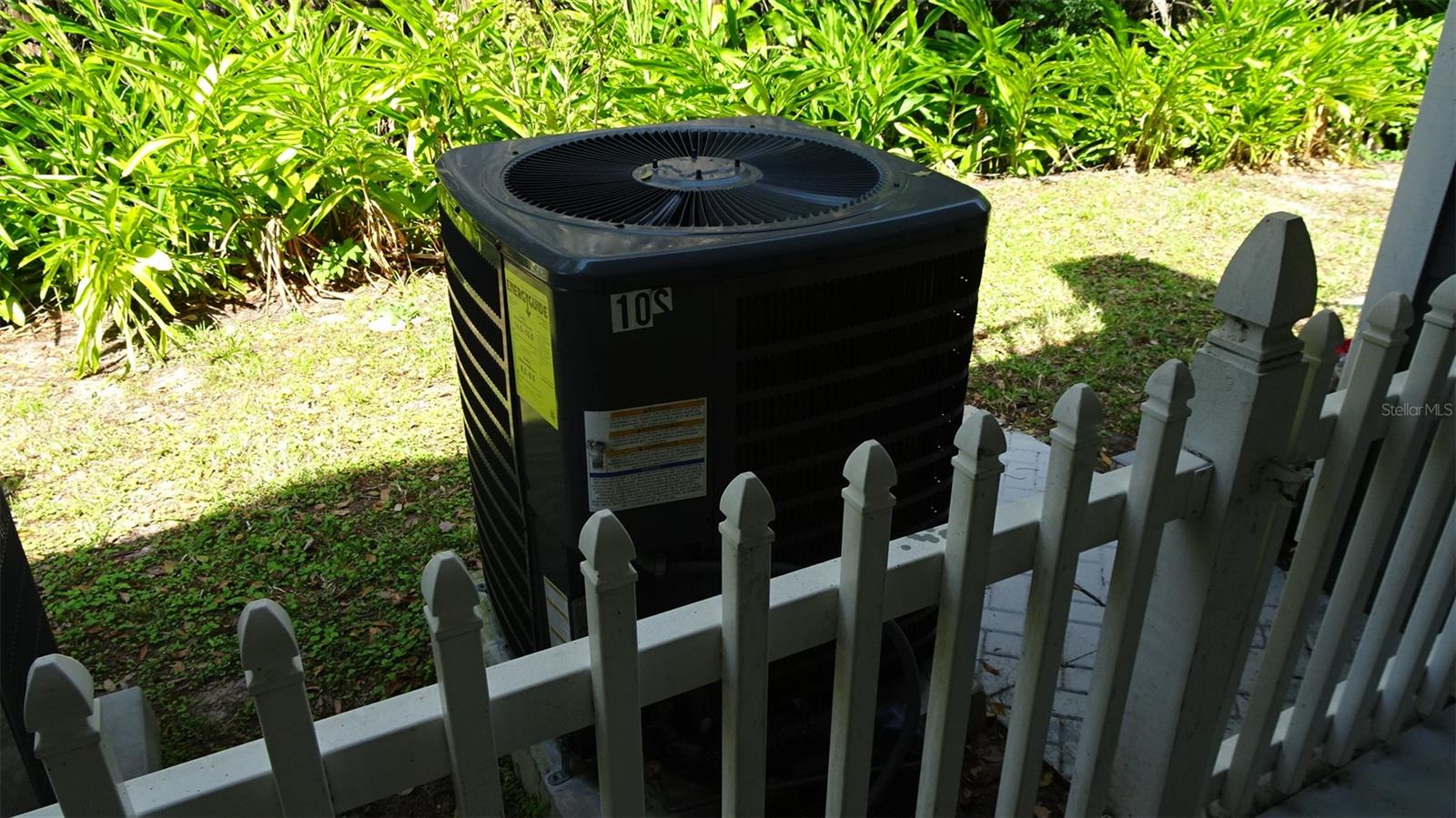 2101 FOX CHASE BLVD #102, PALM HARBOR, FL, 34683
