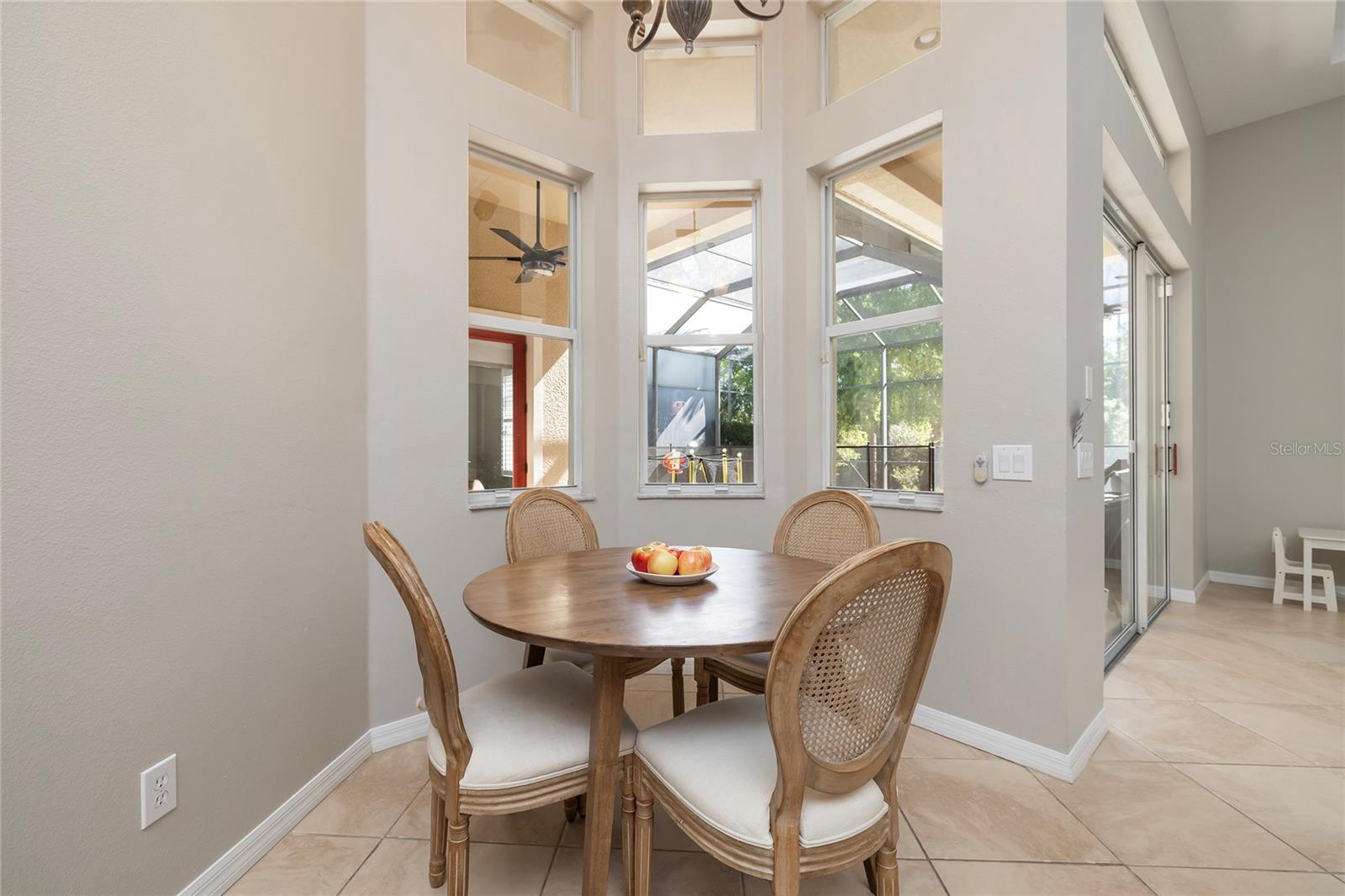 Breakfast nook in Kitchen