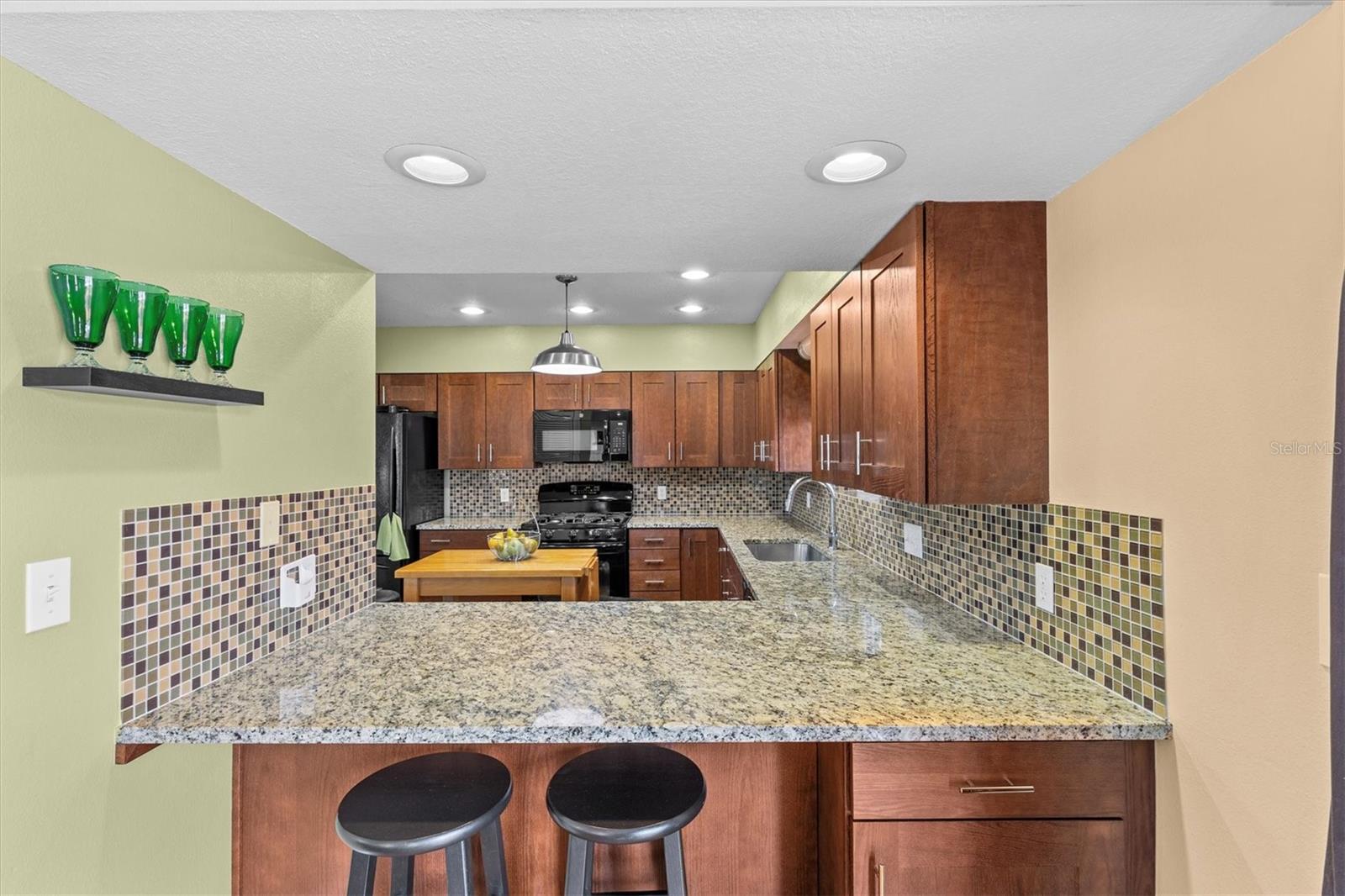 856 WISCONSIN AVE, PALM HARBOR, FL, 34683