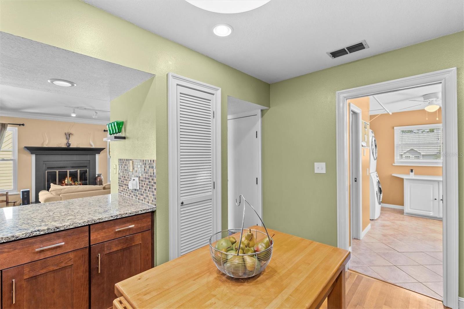 856 WISCONSIN AVE, PALM HARBOR, FL, 34683