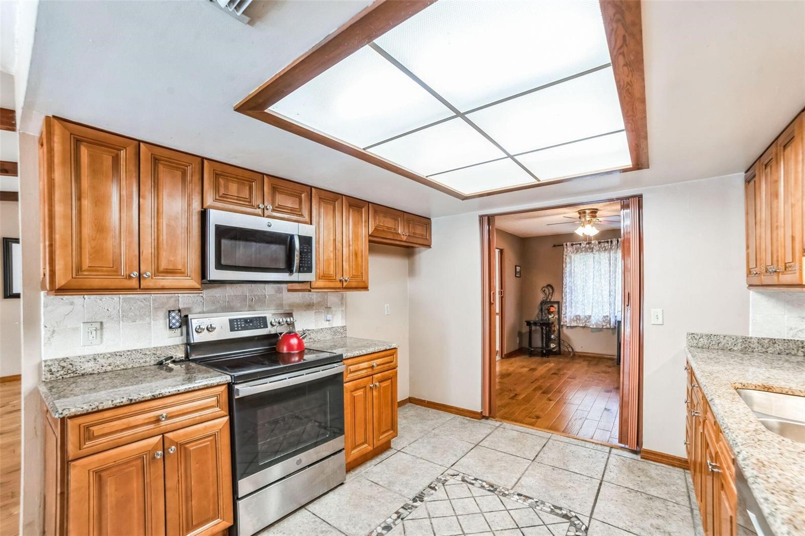 353 WEKIVA COVE RD, LONGWOOD, FL, 32779