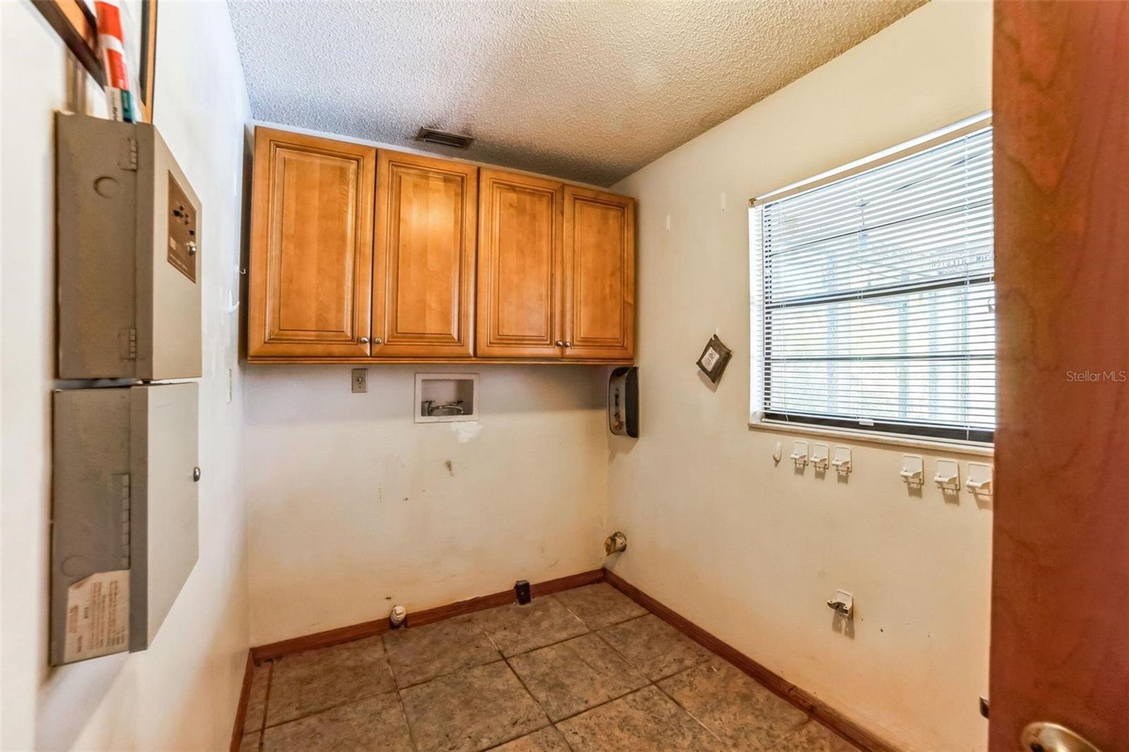 353 WEKIVA COVE RD, LONGWOOD, FL, 32779