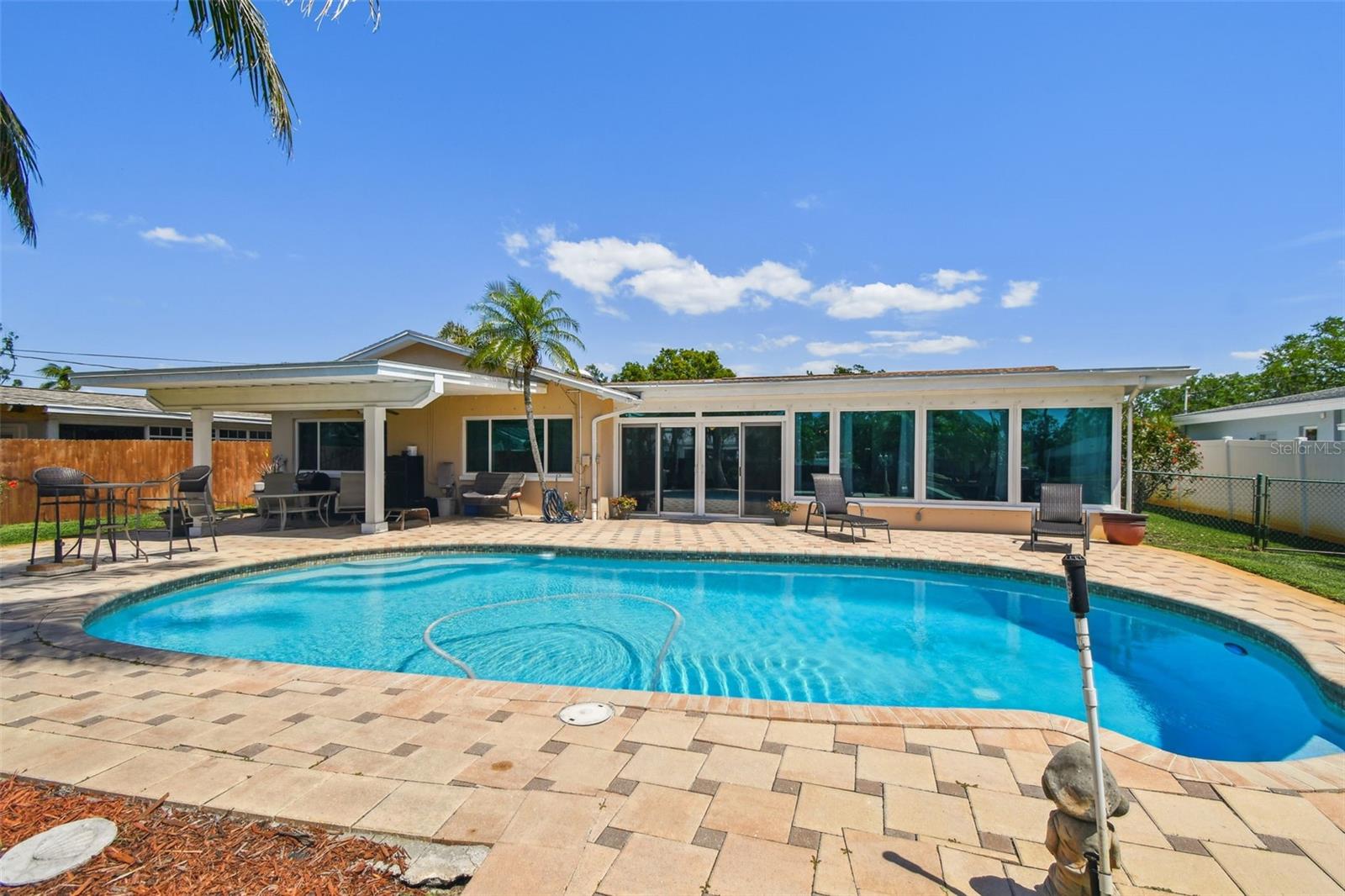 6667 28TH ST S, ST PETERSBURG, FL, 33712