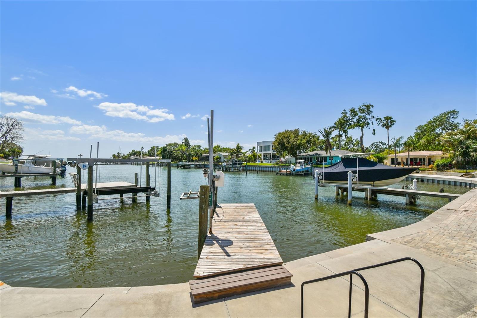 6667 28TH ST S, ST PETERSBURG, FL, 33712