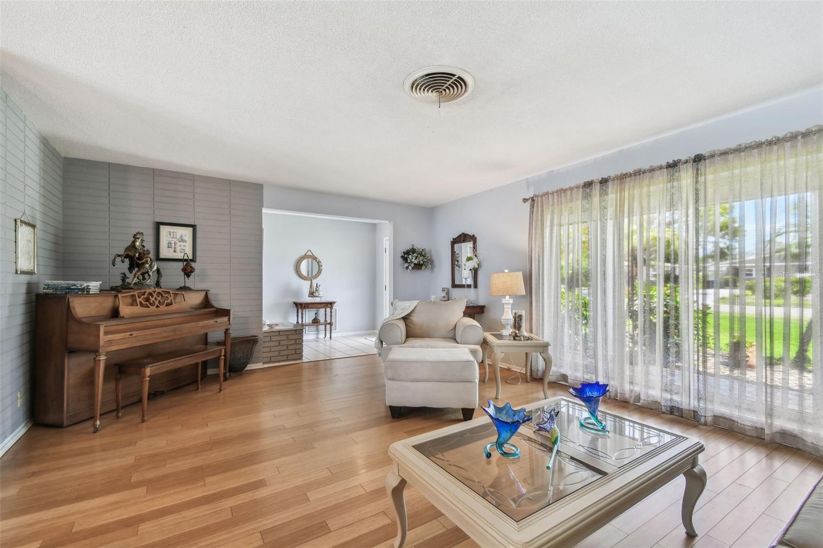 6667 28TH ST S, ST PETERSBURG, FL, 33712