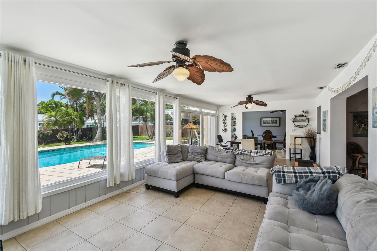 6667 28TH ST S, ST PETERSBURG, FL, 33712