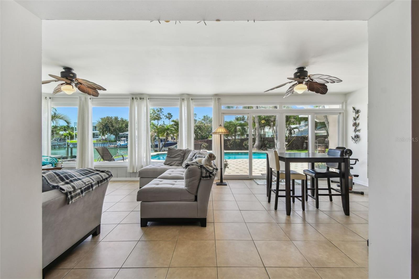 6667 28TH ST S, ST PETERSBURG, FL, 33712