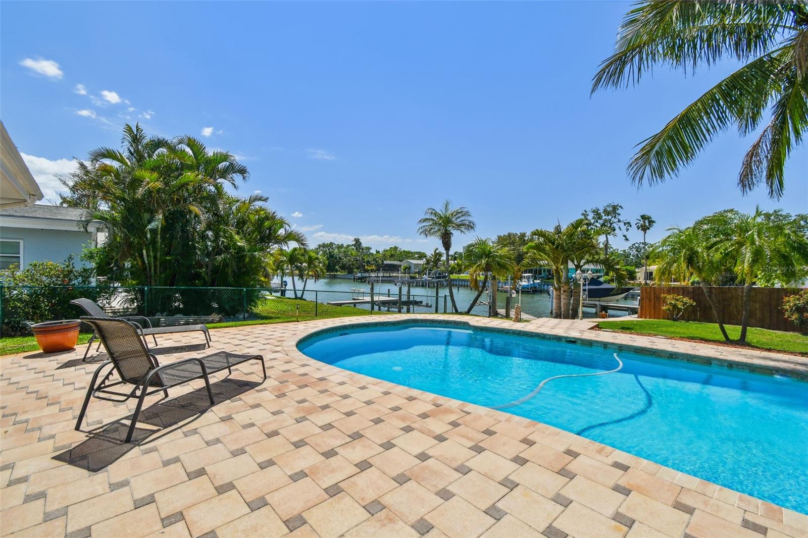 6667 28TH ST S, ST PETERSBURG, FL, 33712