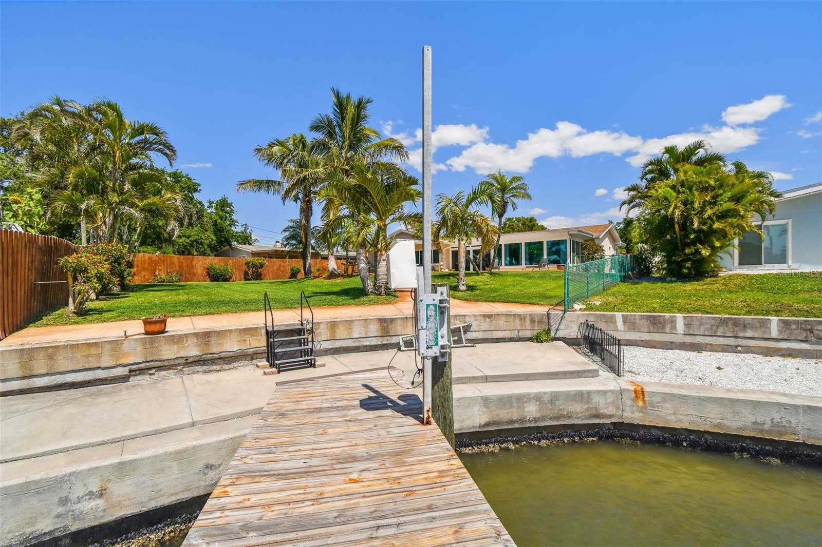 6667 28TH ST S, ST PETERSBURG, FL, 33712