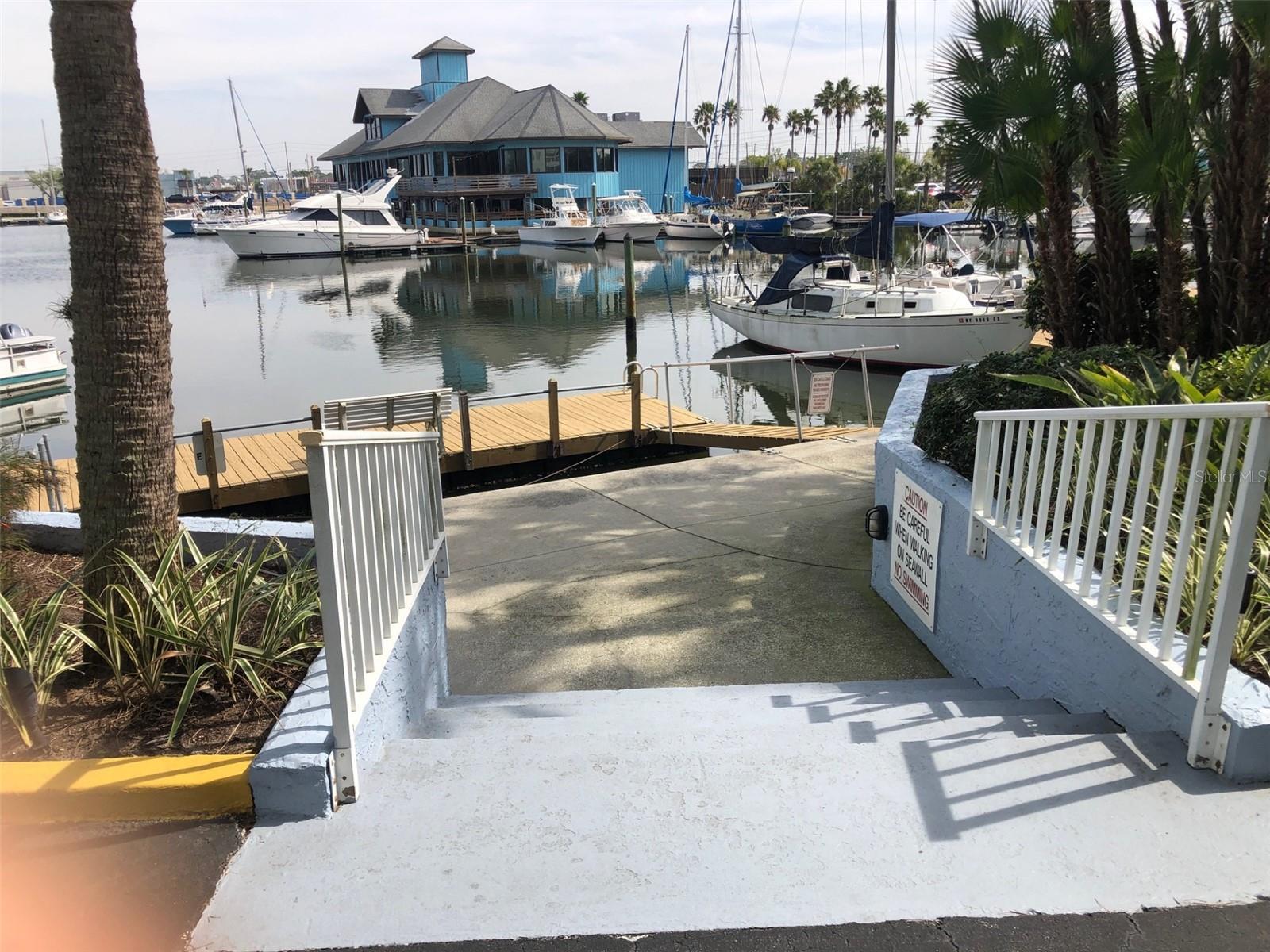 4939 FLORAMAR TER #810, NEW PORT RICHEY, FL, 34652