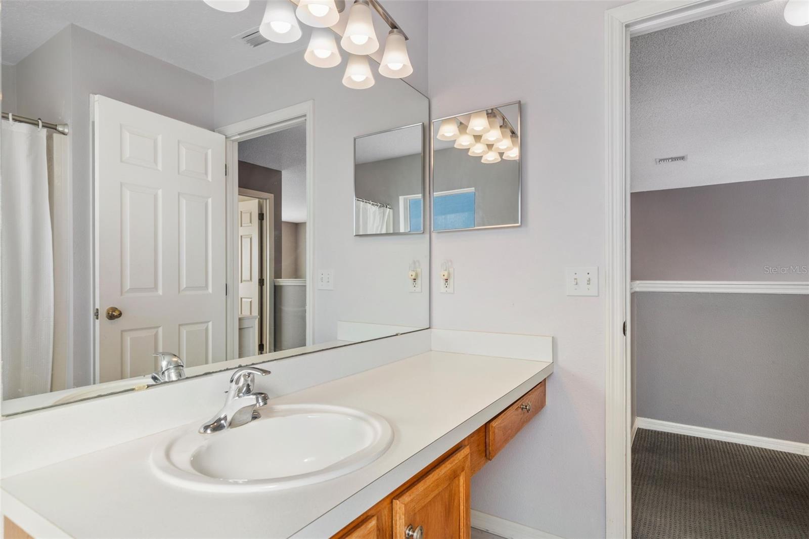 1048 LAKE BERKLEY DR, KISSIMMEE, FL, 34746