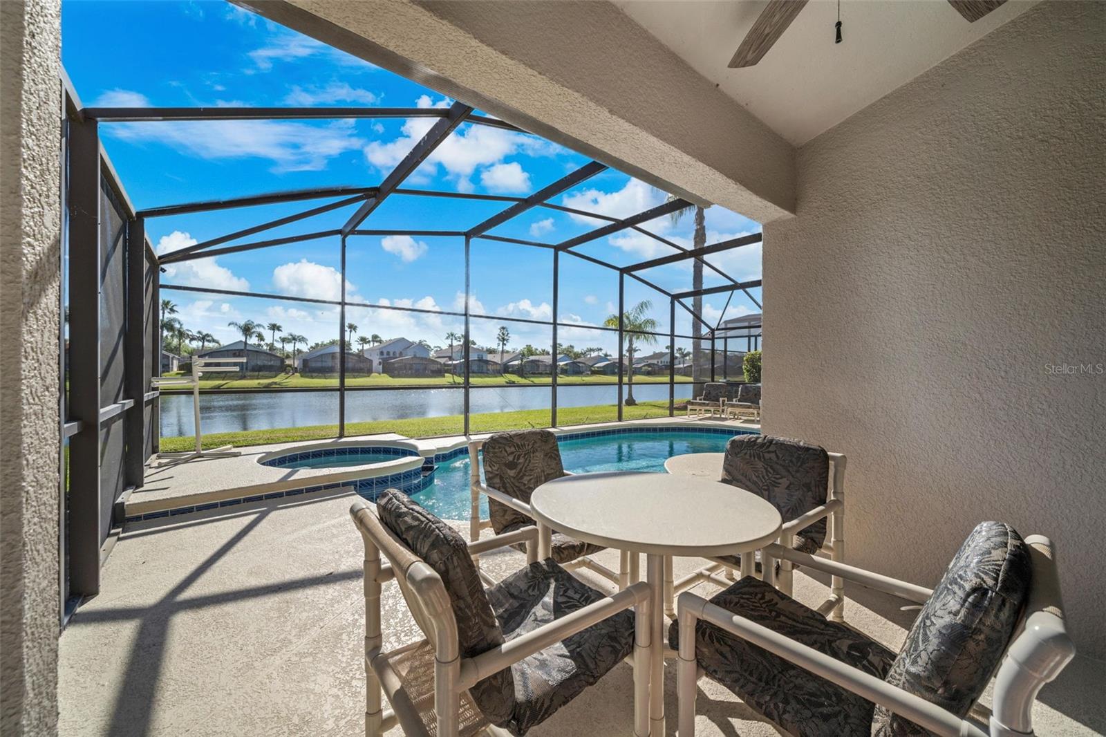 1048 LAKE BERKLEY DR, KISSIMMEE, FL, 34746