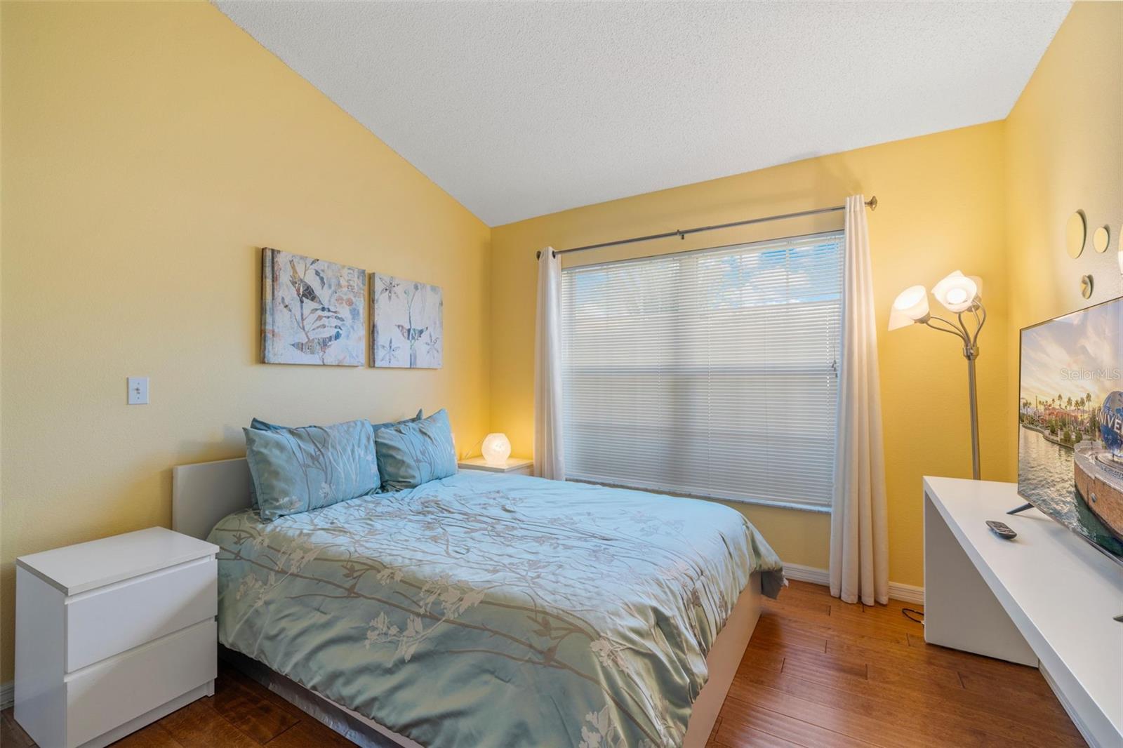 1048 LAKE BERKLEY DR, KISSIMMEE, FL, 34746