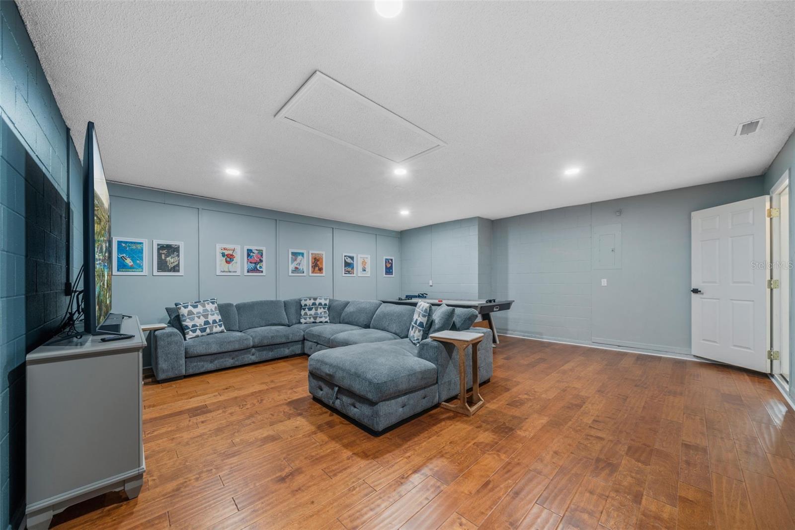 1048 LAKE BERKLEY DR, KISSIMMEE, FL, 34746