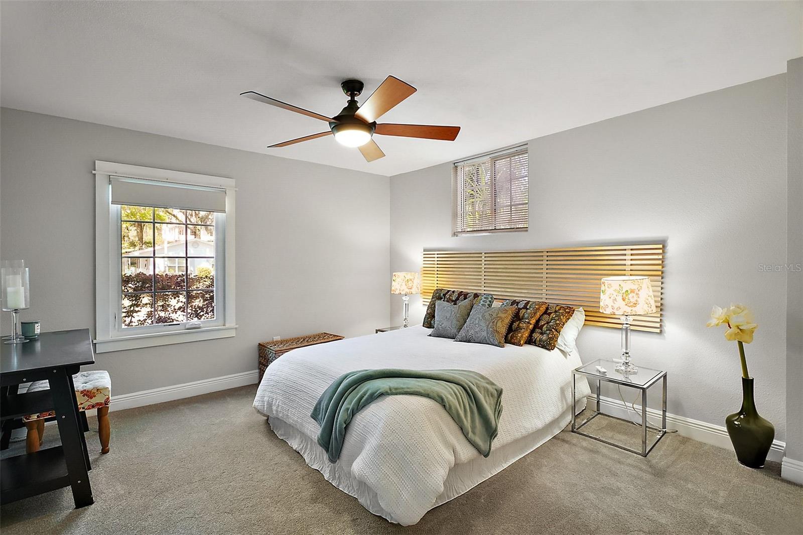 102 N CLAYTON ST N, MOUNT DORA, FL, 32757