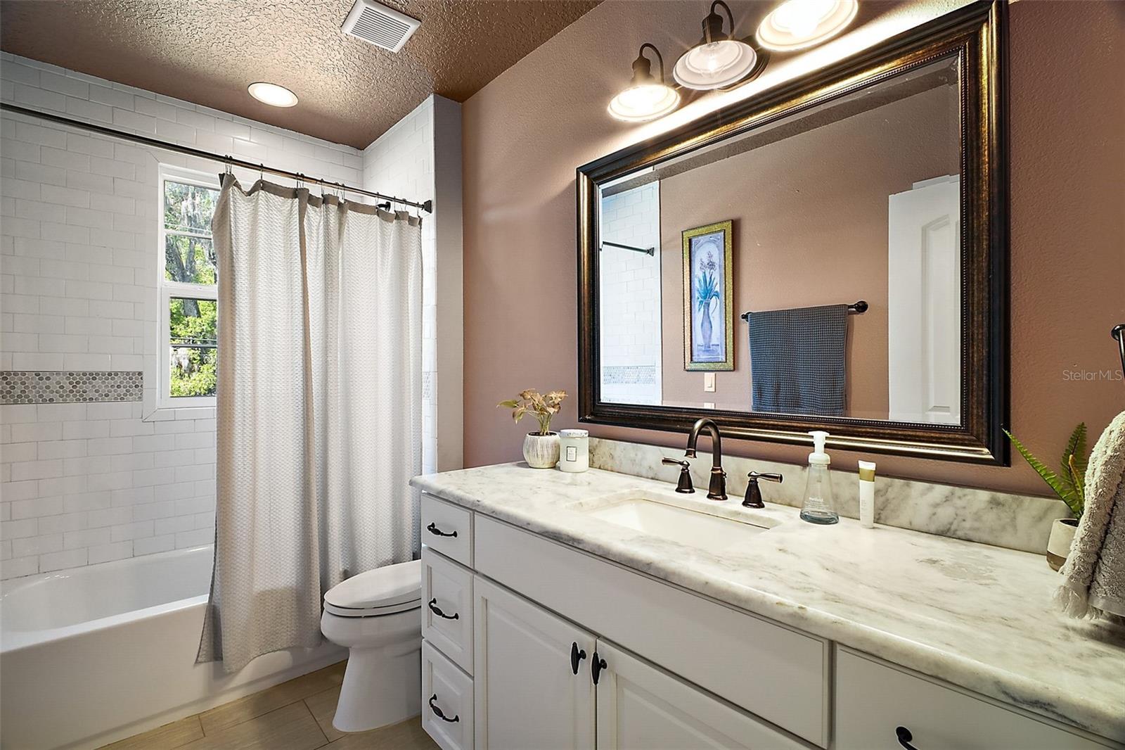 102 N CLAYTON ST N, MOUNT DORA, FL, 32757
