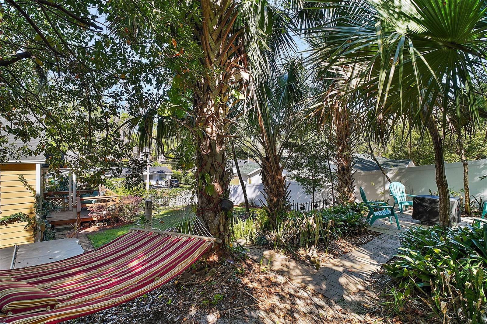 102 N CLAYTON ST N, MOUNT DORA, FL, 32757