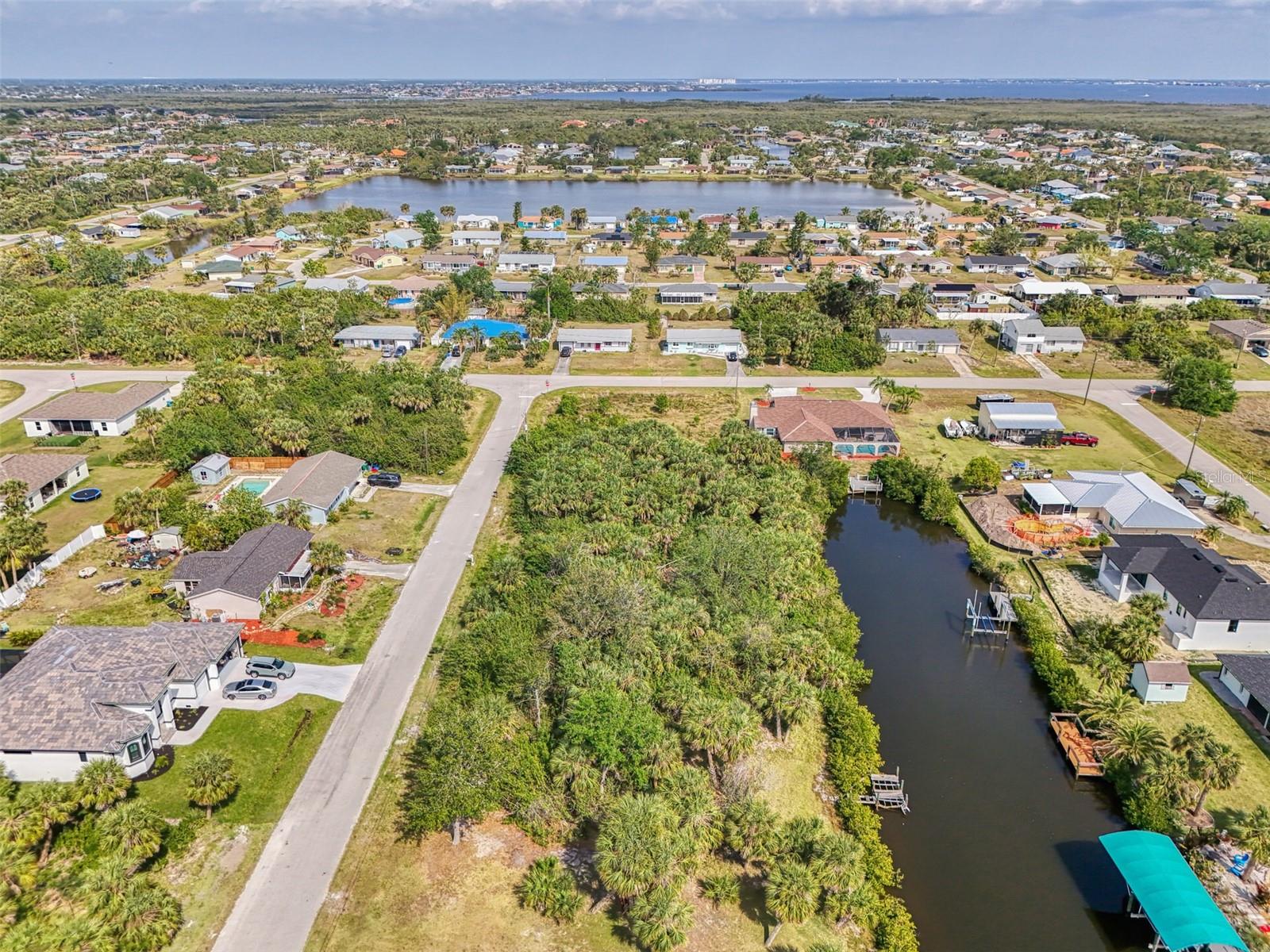 18706 FORT SMITH CIR, PORT CHARLOTTE, FL, 33948