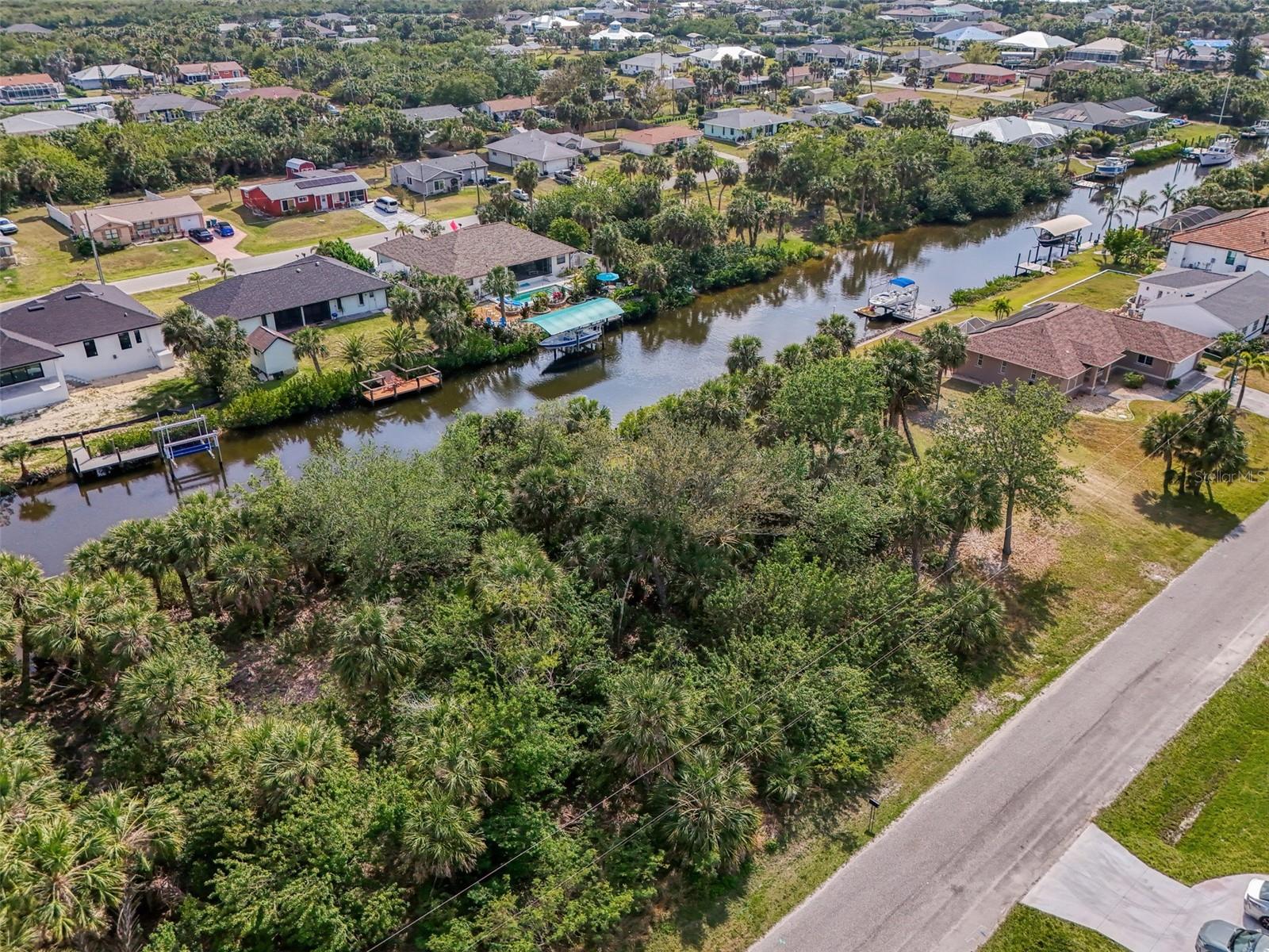 18706 FORT SMITH CIR, PORT CHARLOTTE, FL, 33948