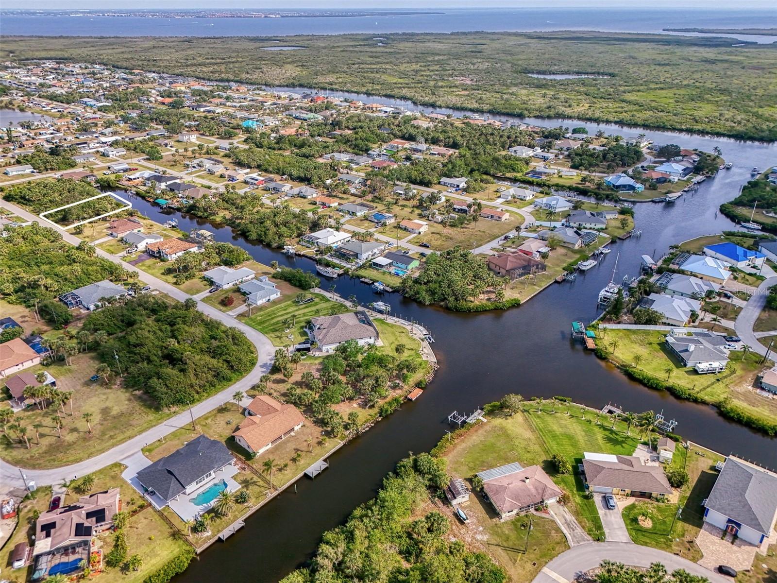 18706 FORT SMITH CIR, PORT CHARLOTTE, FL, 33948